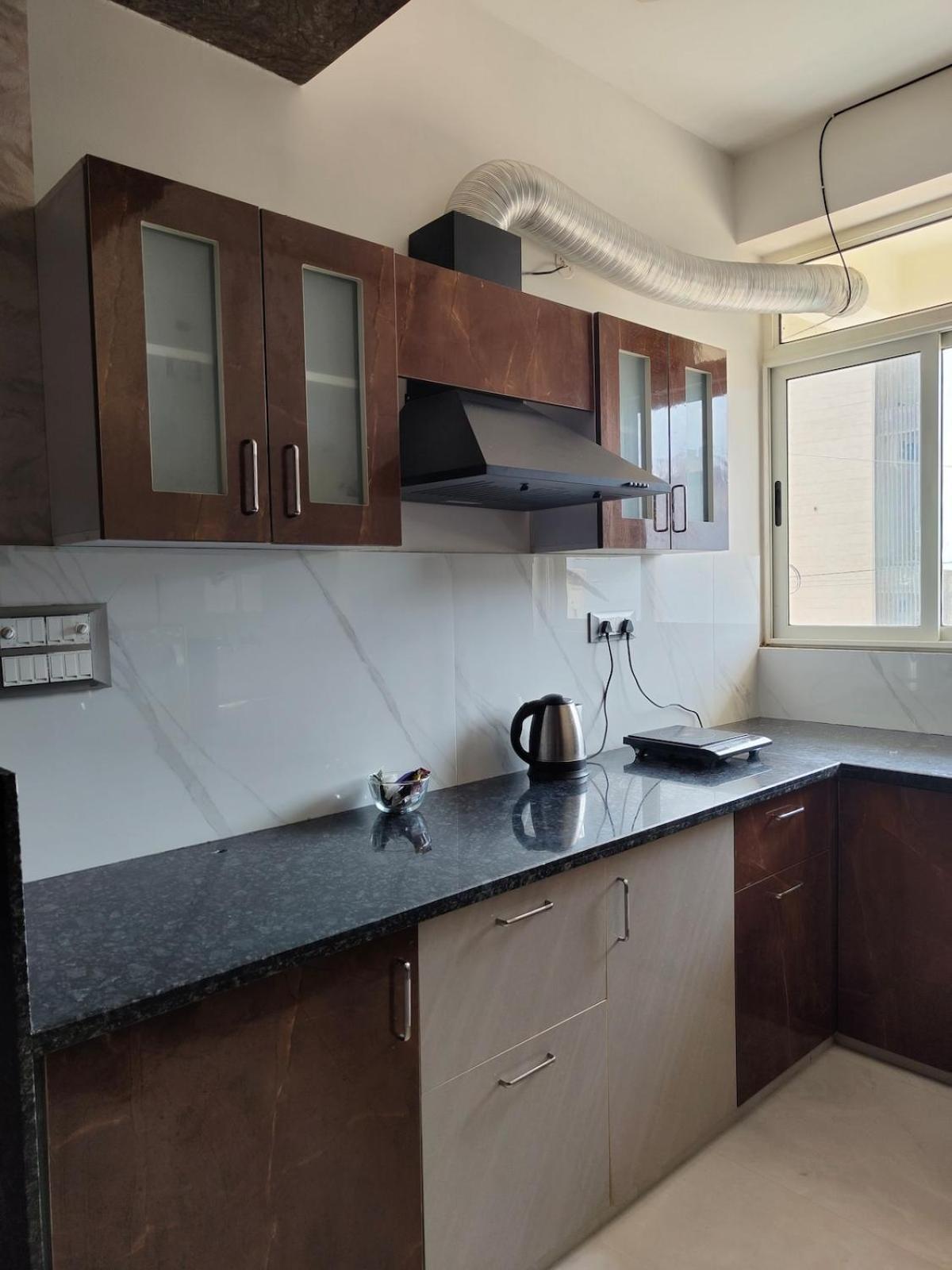 Lux 3bhk Fully Furnished With Amenities Apartment *