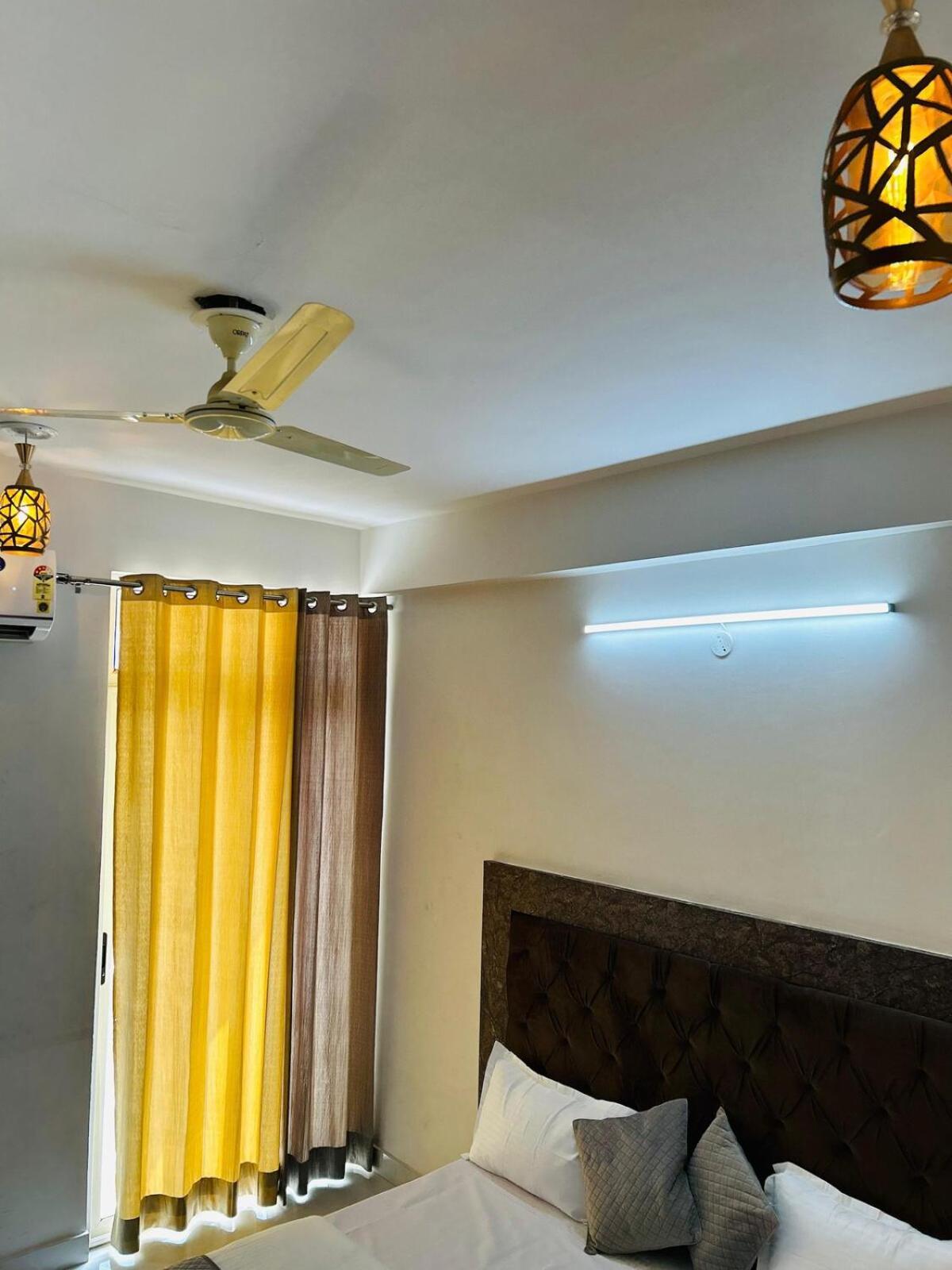 Lux 3bhk Fully Furnished With Amenities Apartment