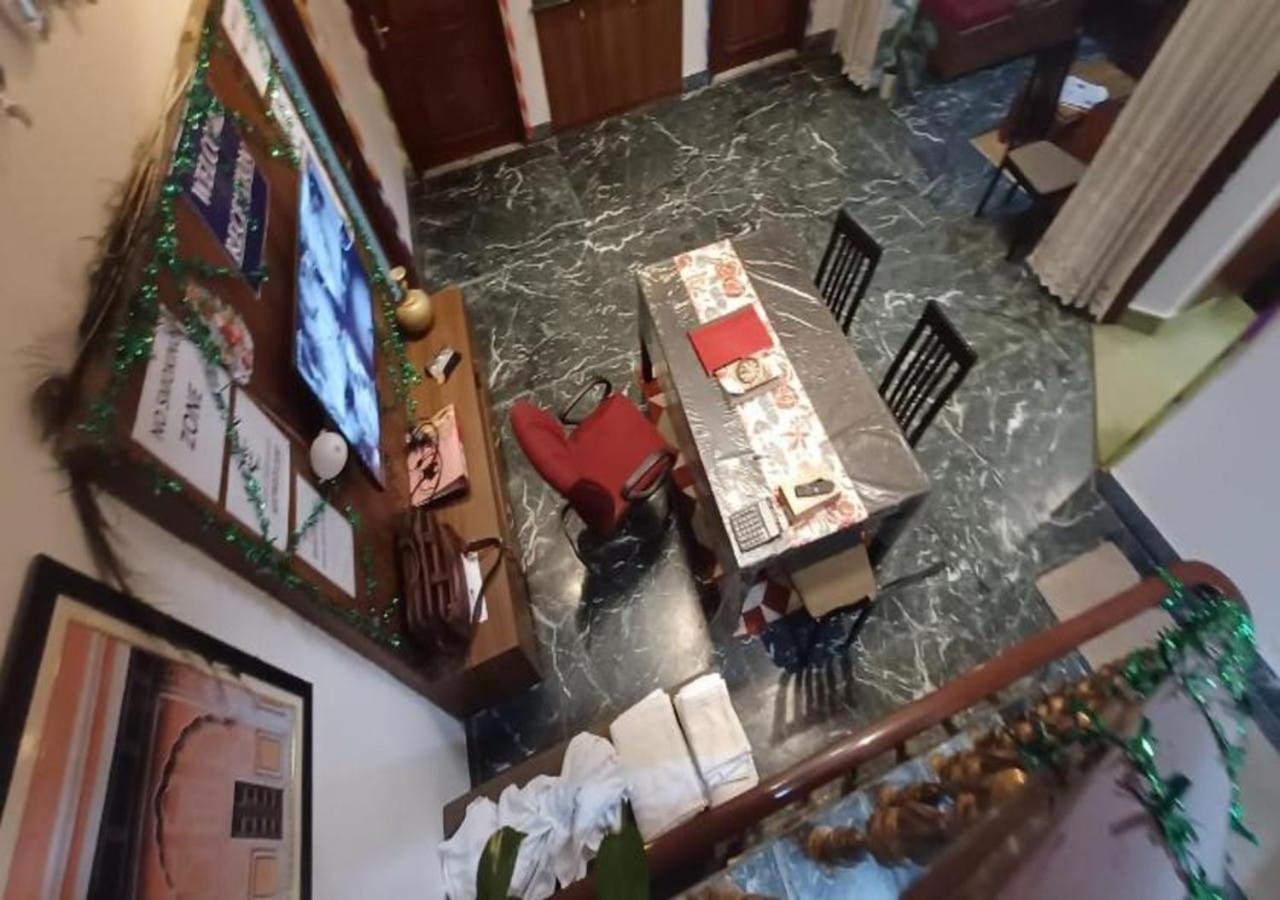 Natraj Palace 3*