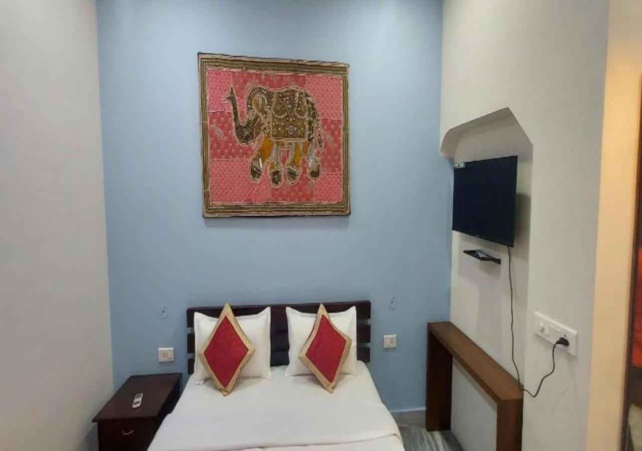 Natraj Palace