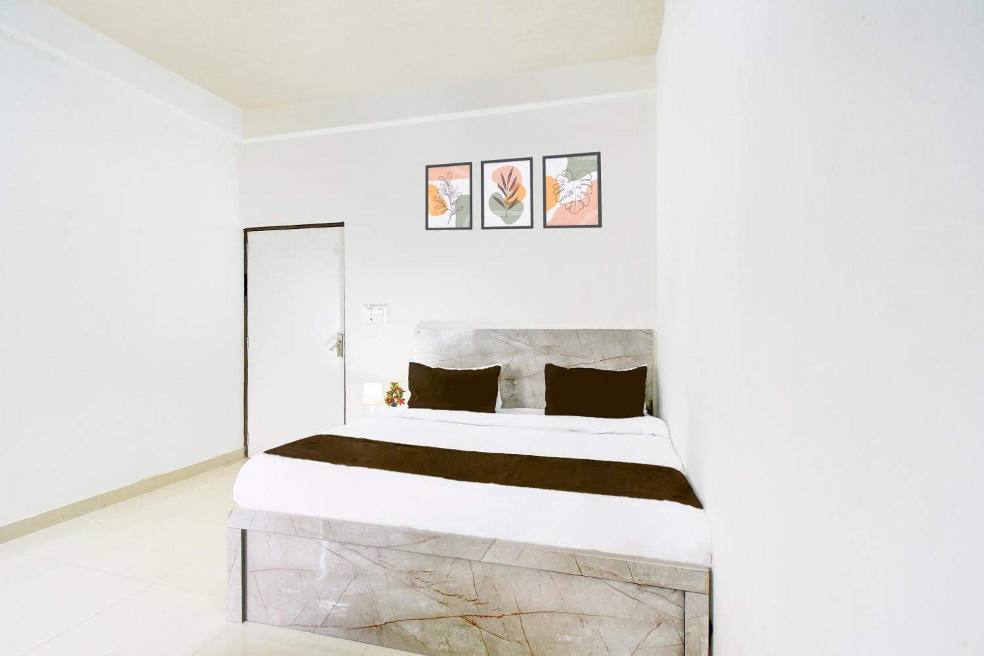 Hotel O Black Rock 3*