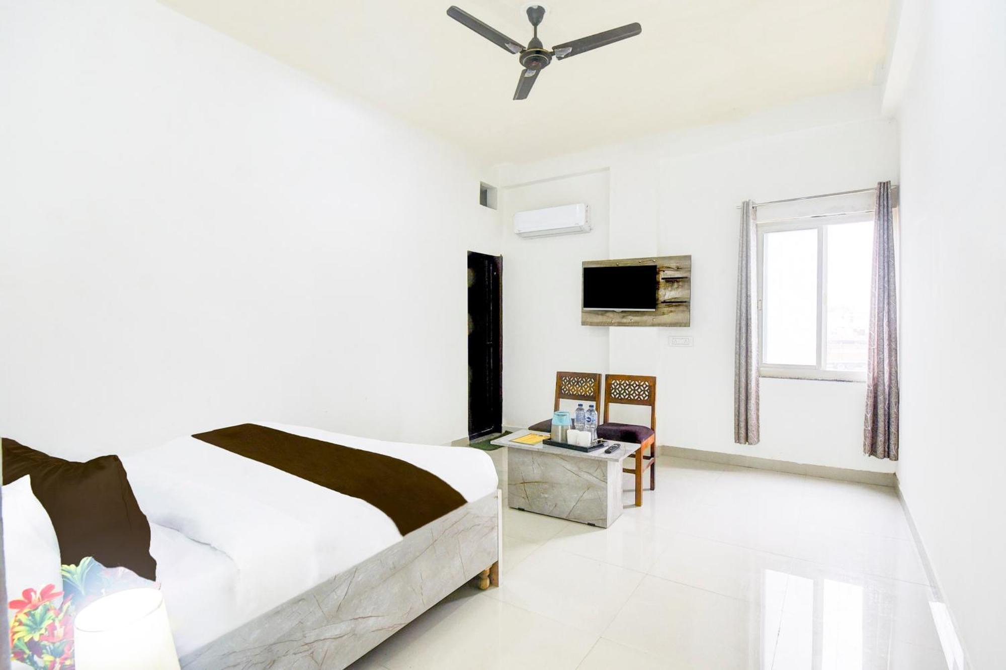 Hotel O Black Rock Jaipur