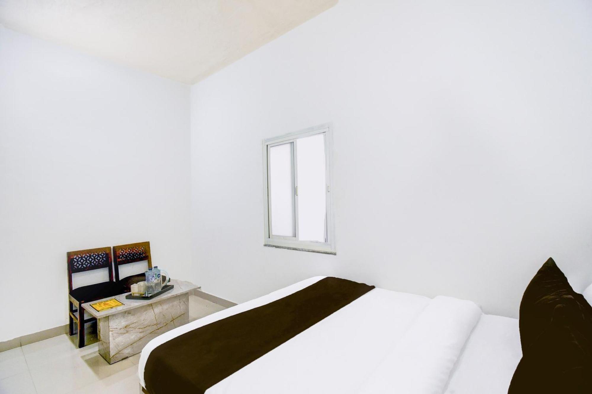 Hotel O Black Rock 3*
