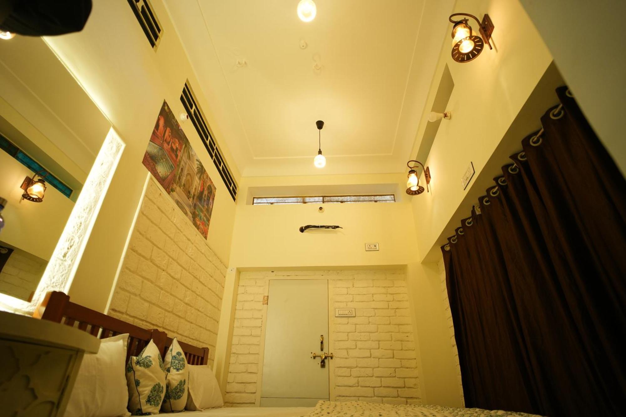 Travellers Village Hostel
