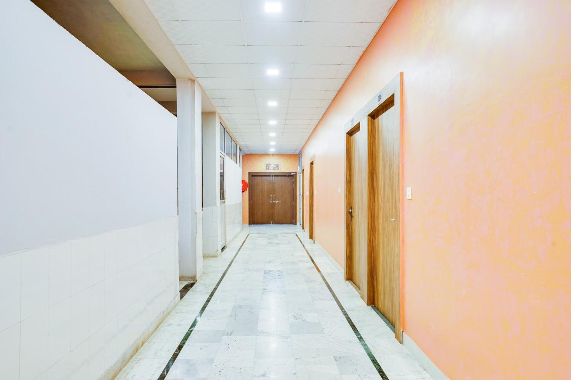 O Niwaru Road Hotel 3*
