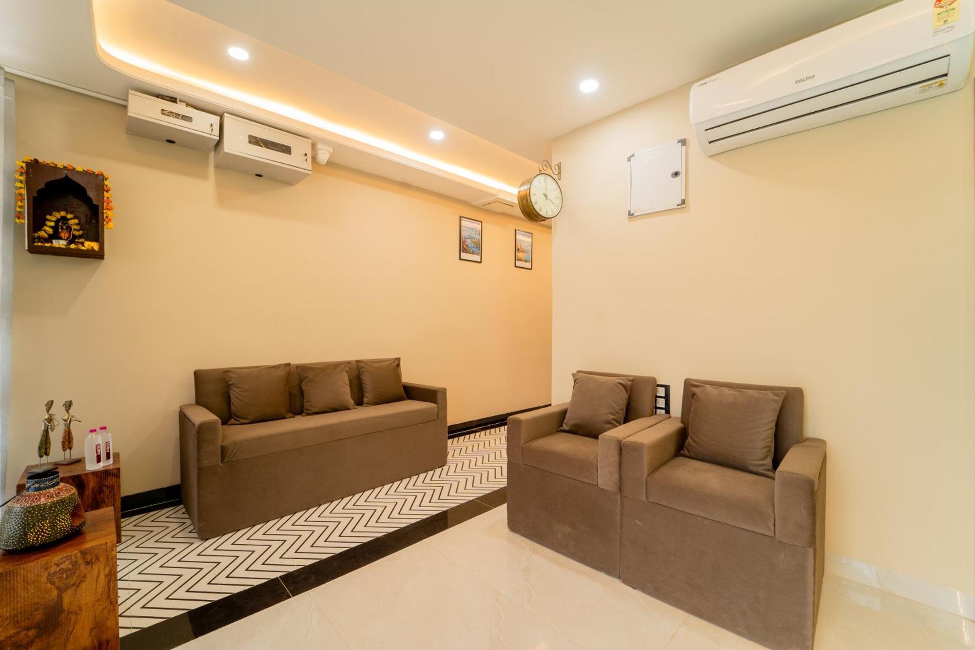 Palm Mansarovar 3*