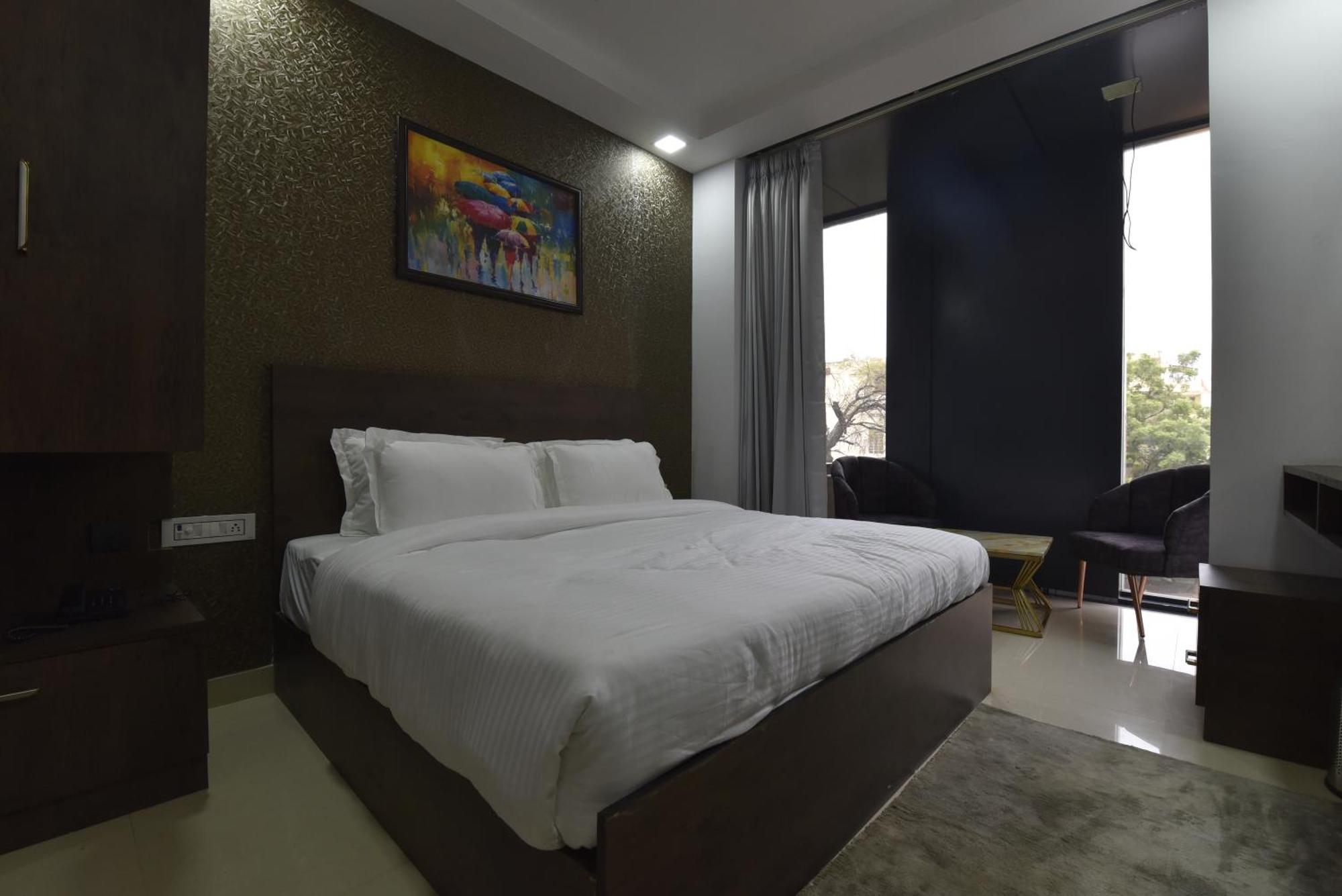 Hotel Priyaj