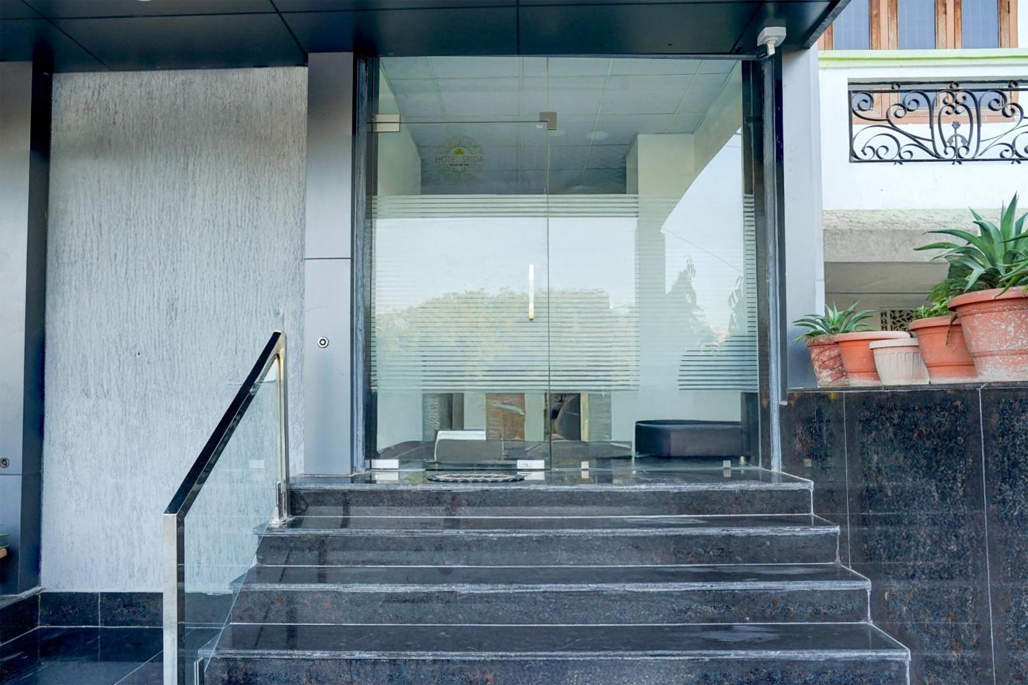 Super Townhouse Girdhar Marg Formerly Srida Jaipur