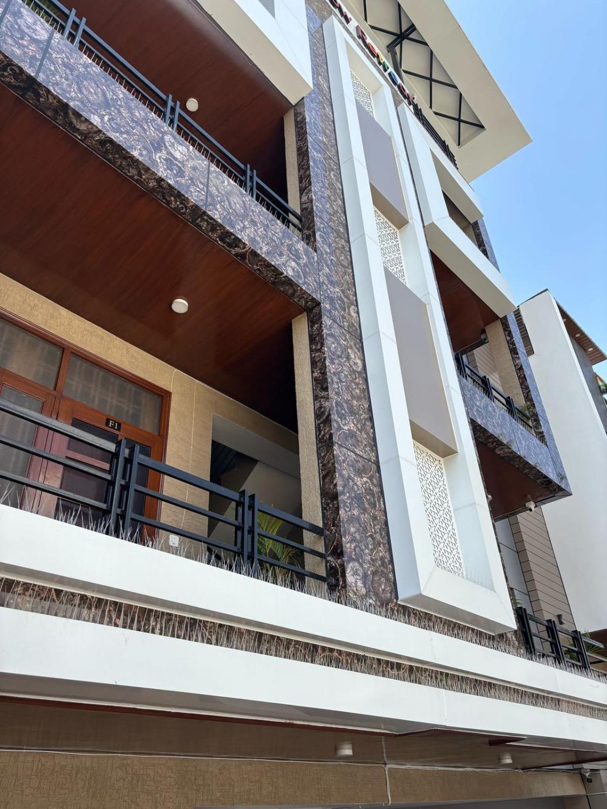 The Rainbow Retreat By Divine Hospitality Hotel 3*