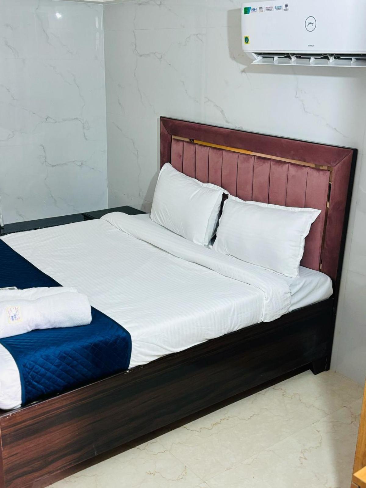 The Rainbow Retreat By Divine Hospitality Hotel 3*