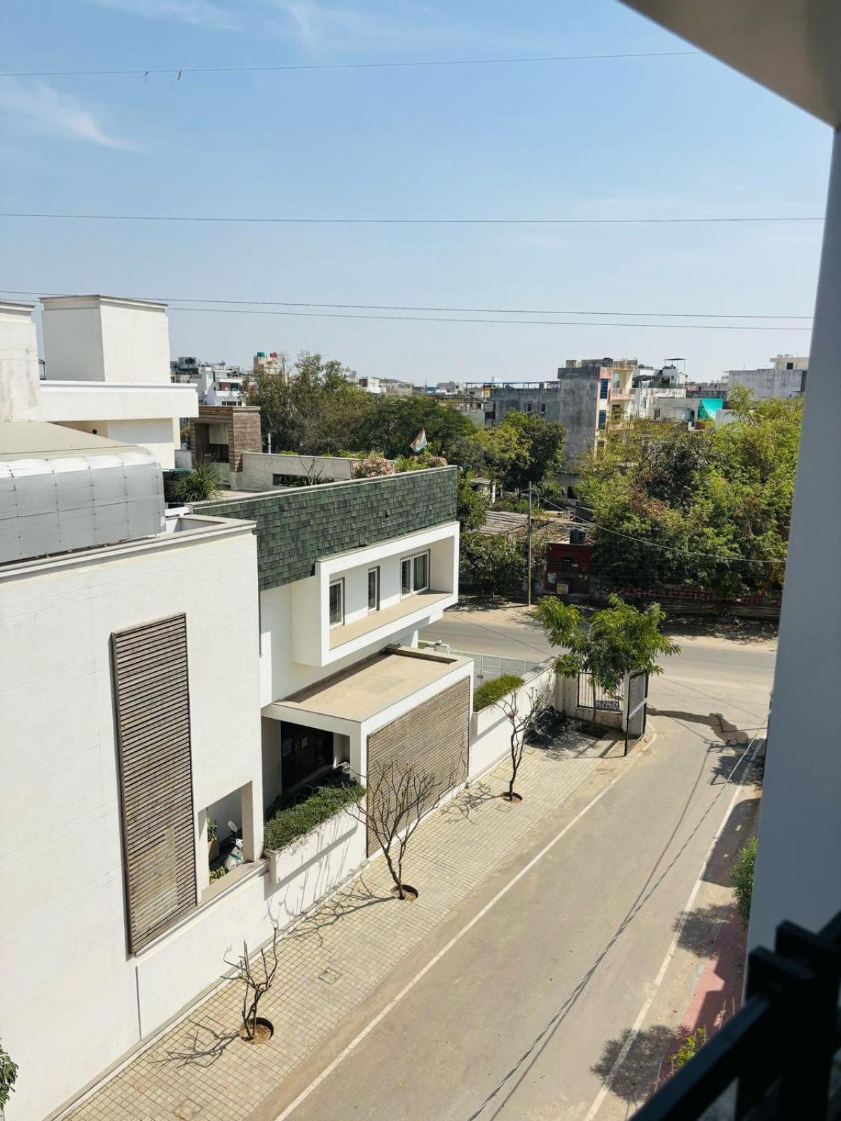The Rainbow Retreat By Divine Hospitality Hotel Jaipur
