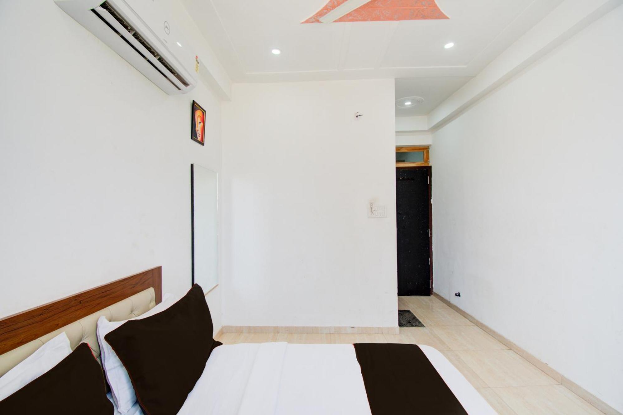 Hotel O Umed Paradise 2*