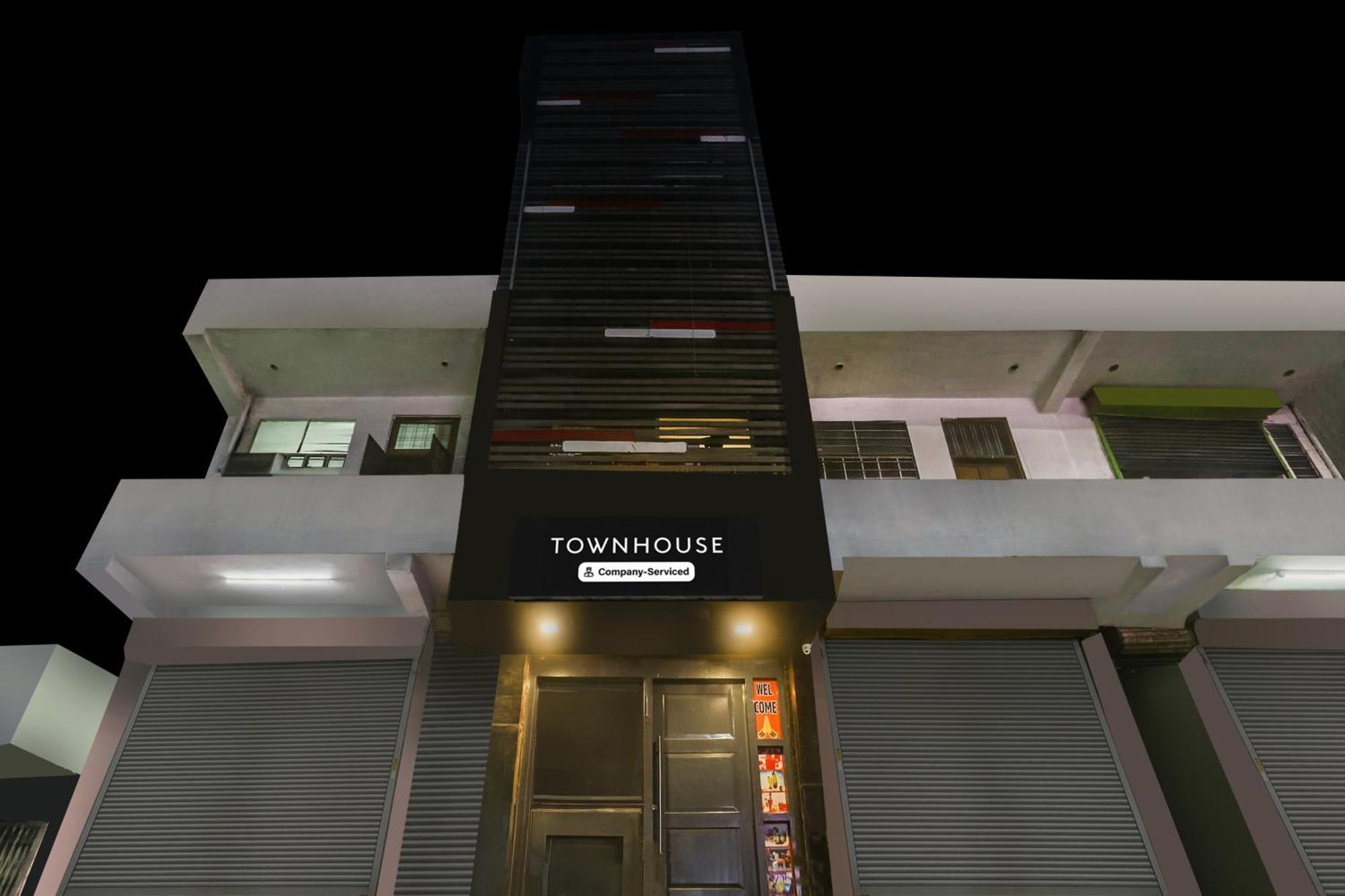 Hotel Super Townhouse Jagatpura Railway Station Formerly Buddhi