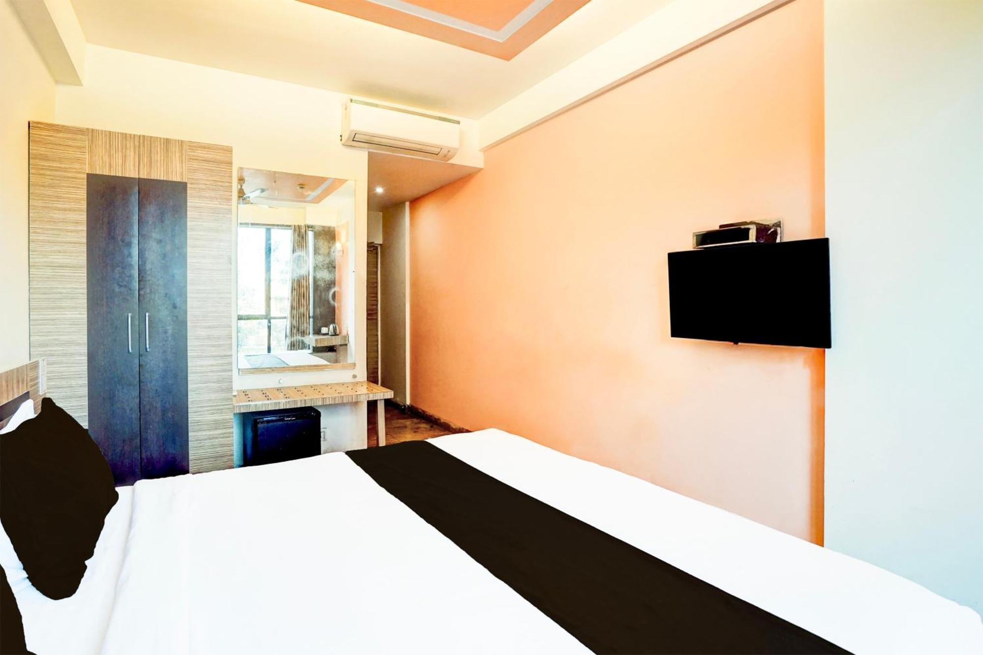 Super Collection O Adarsh Nagar Raja Park Formerly Apex Intercontinental Jaipur