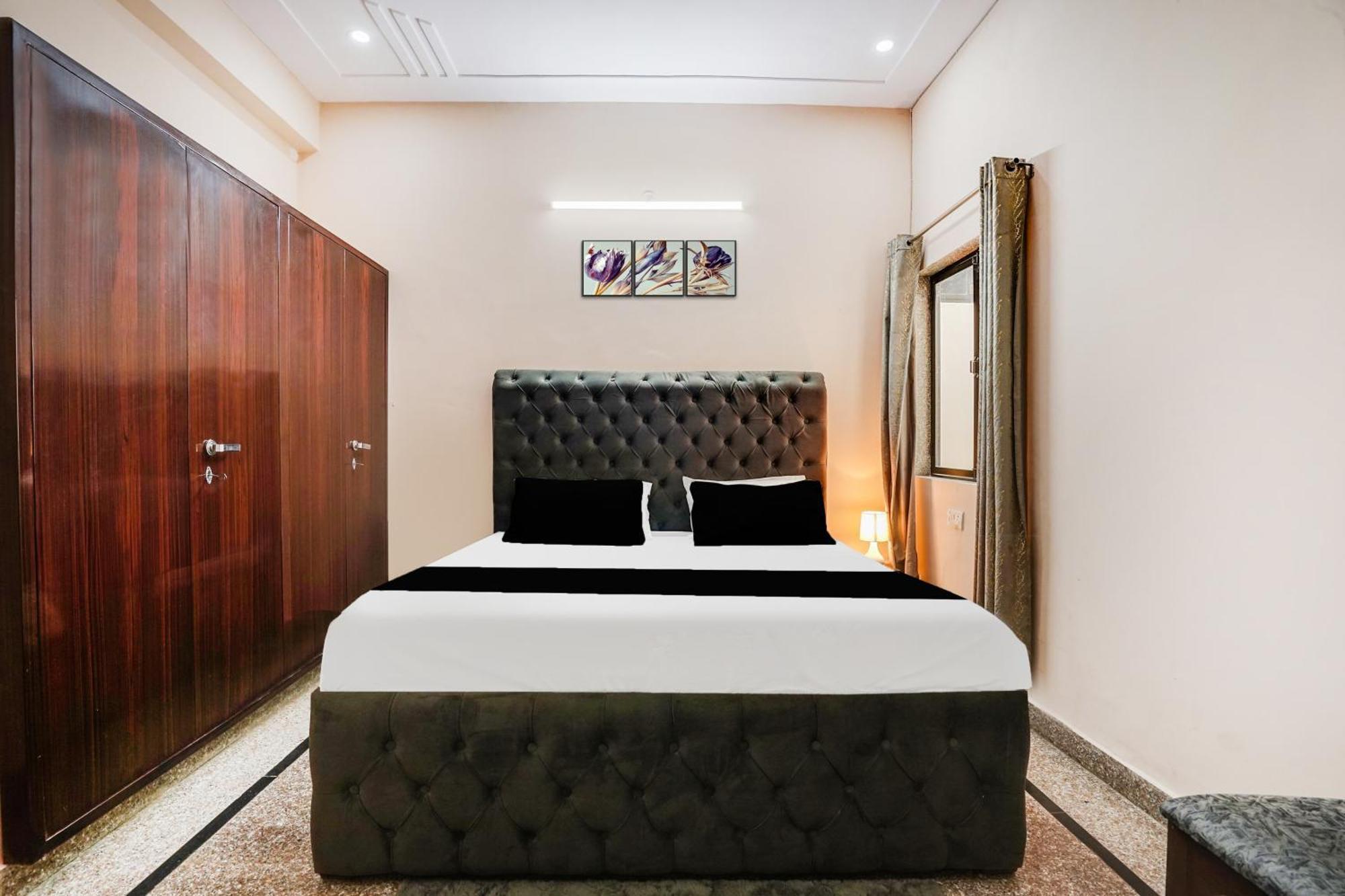 Spot On Starlight Jaipur