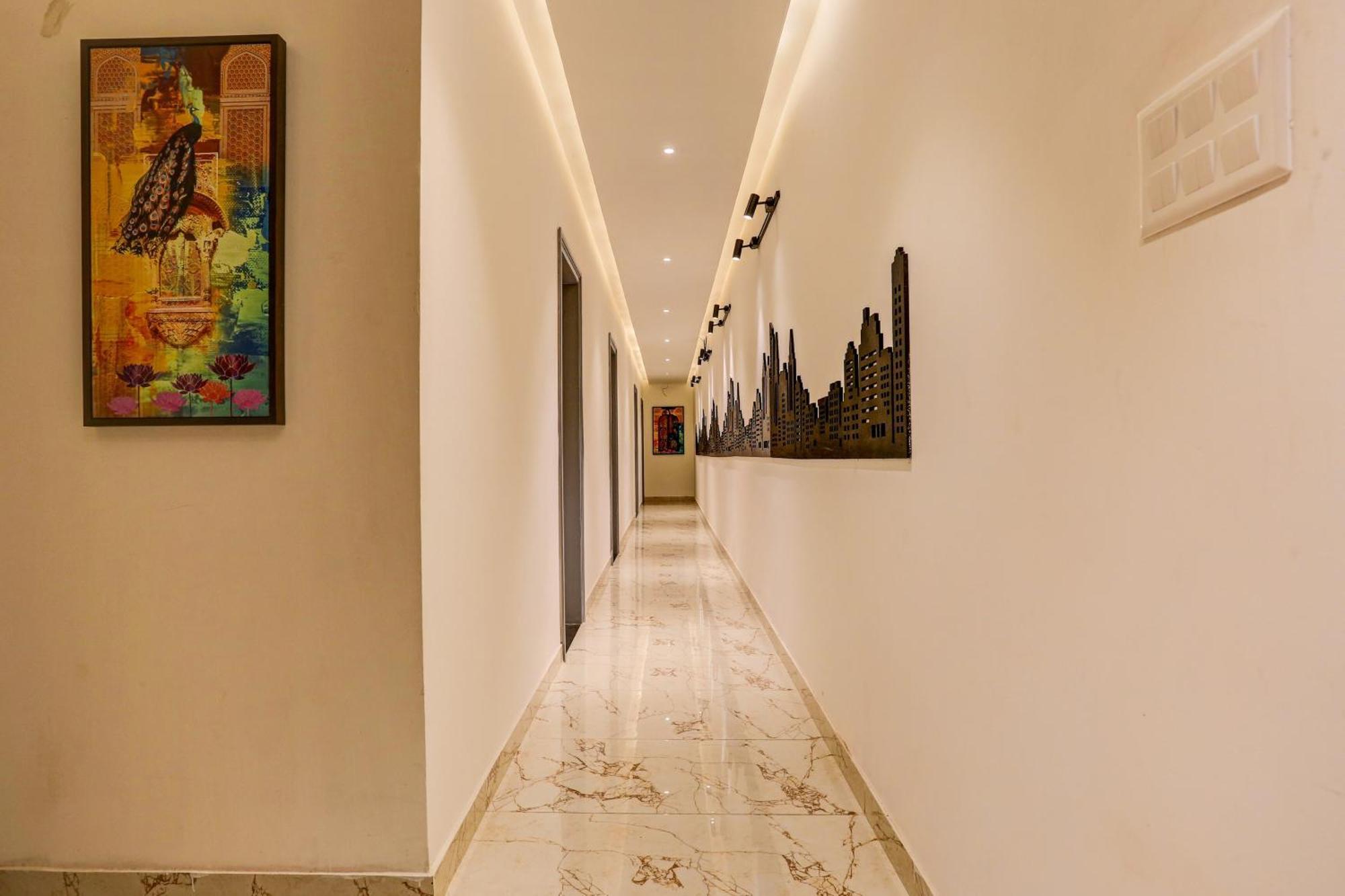 Super Townhouse Vaishali Nagar Formerly Pentagon Boutique *