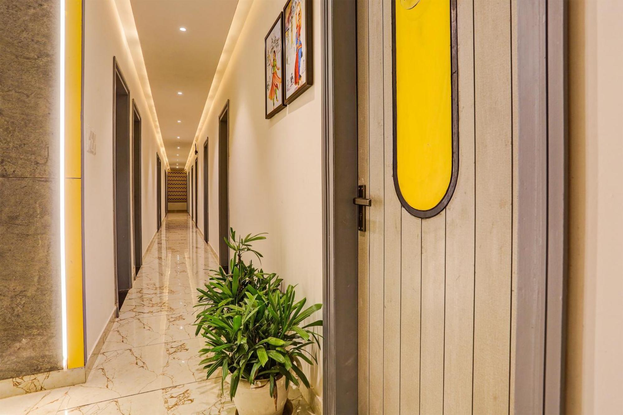 Resort Super Townhouse Vaishali Nagar Formerly Pentagon Boutique Jaipur