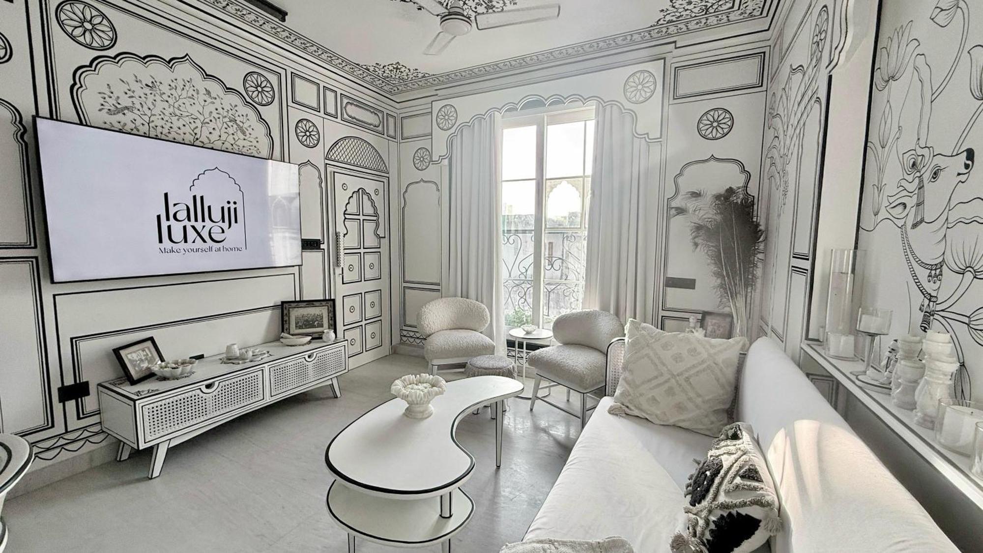 Lalluji Luxe Bed & Breakfast *