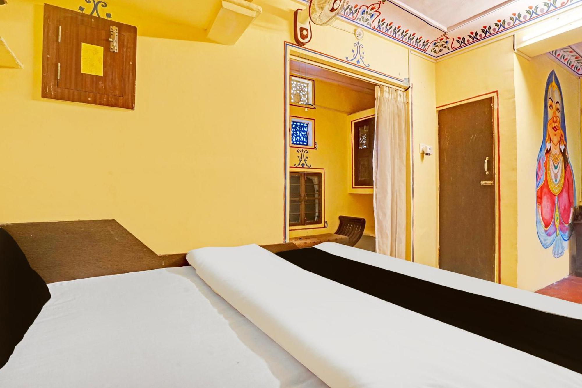 Collection O Ramganj Near Hawa Mahal Hotel Jaipur