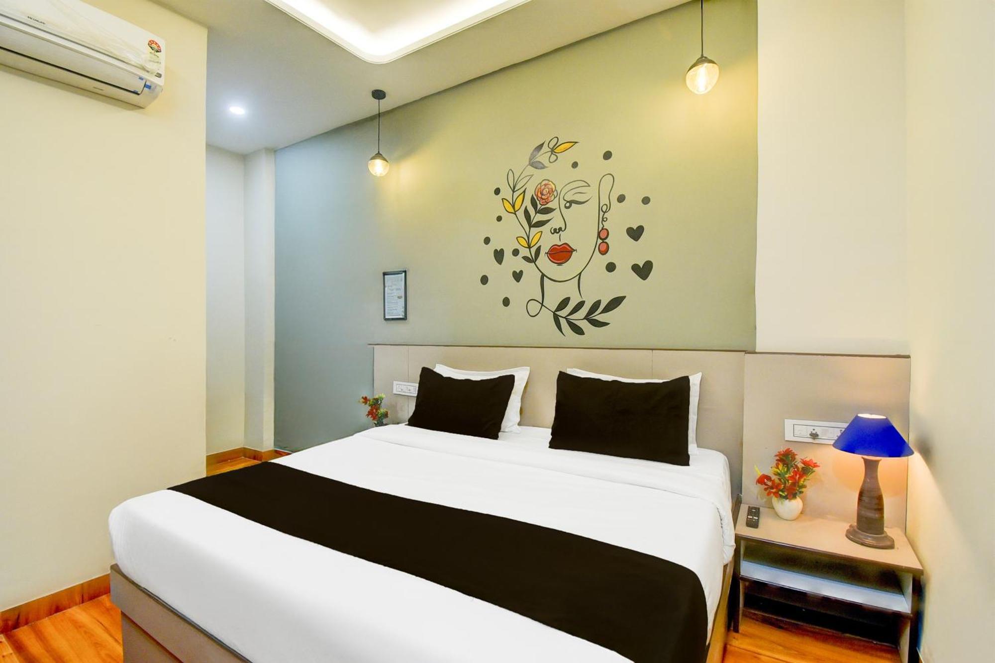 O Palm Hotel 3*