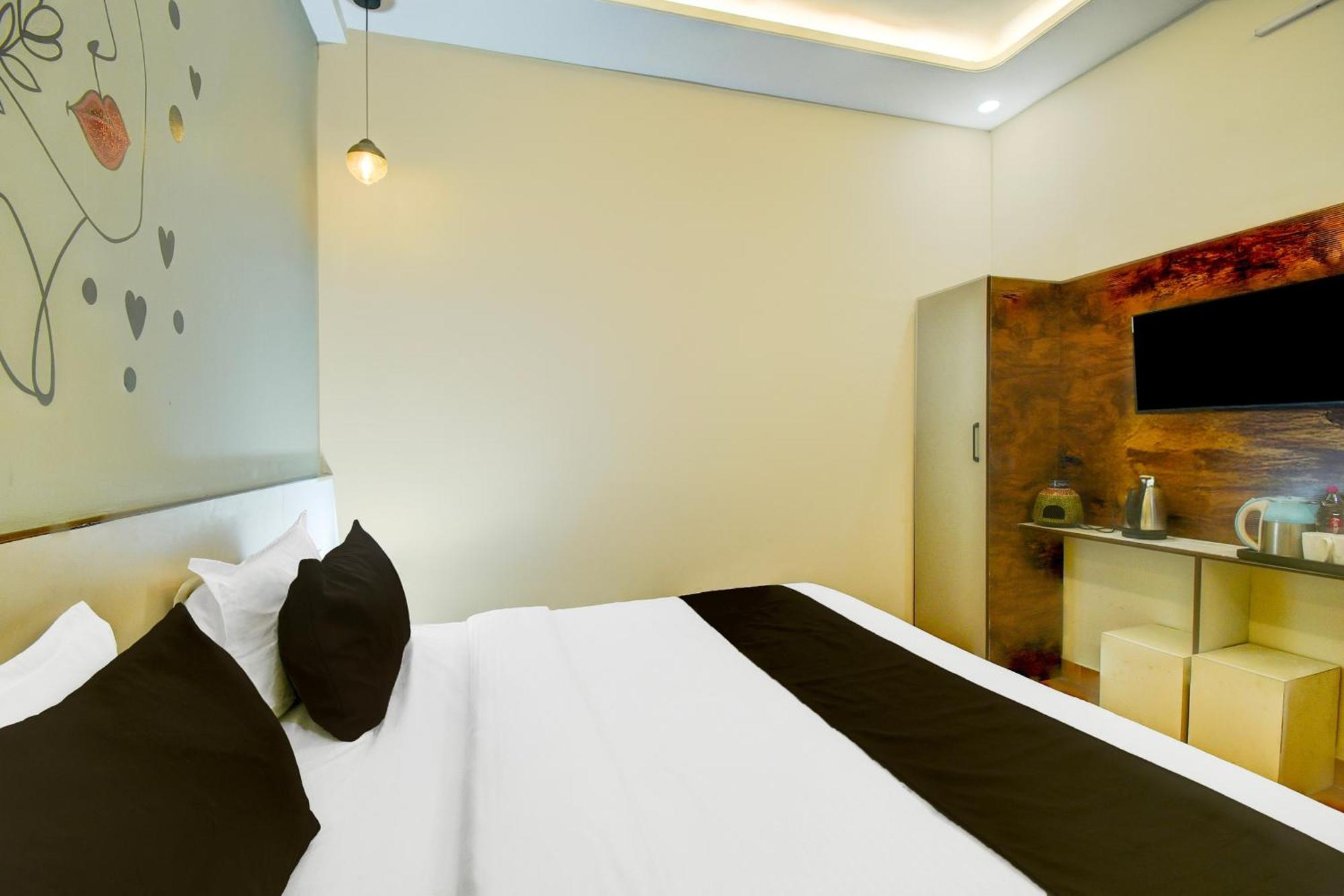 Hotel O Palm 3*