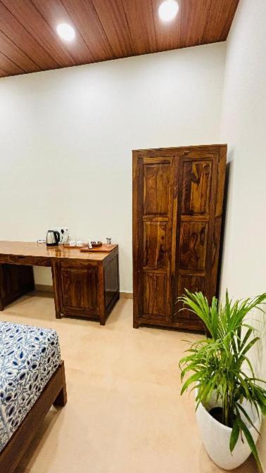 Guest house Umaid Niwas *