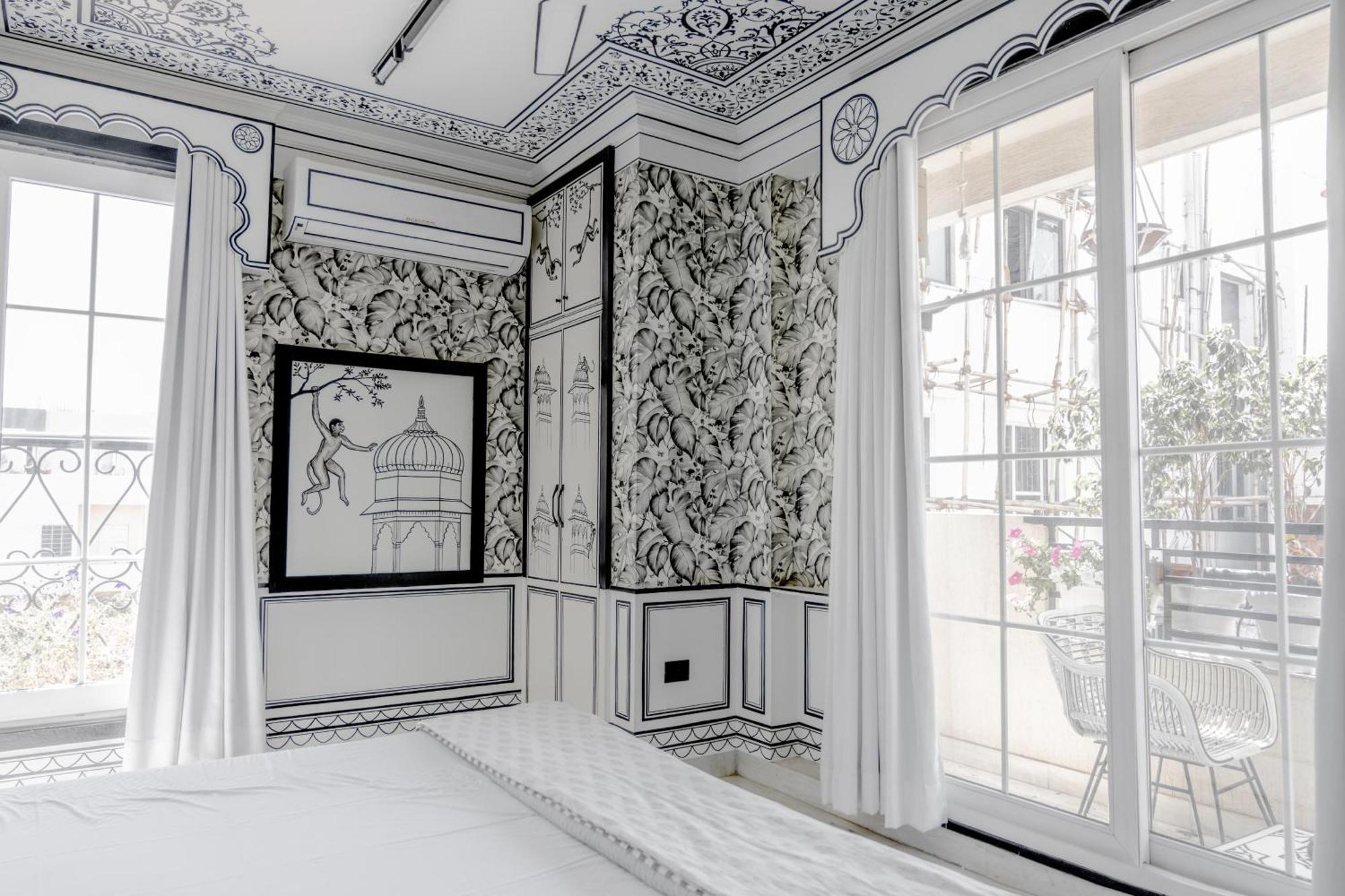 Lalluji Luxe * Jaipur