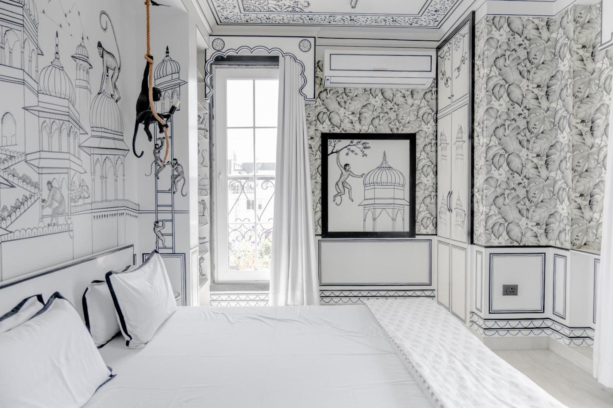 Lalluji Luxe * Jaipur