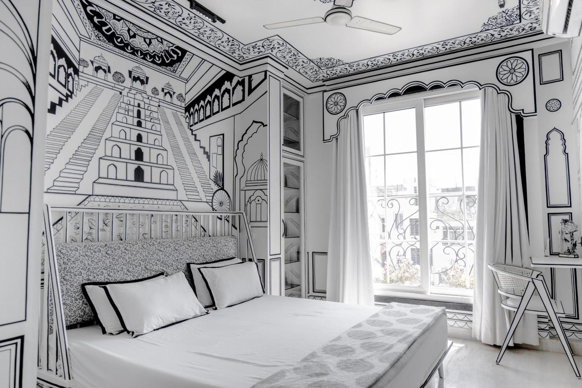 Lalluji Luxe