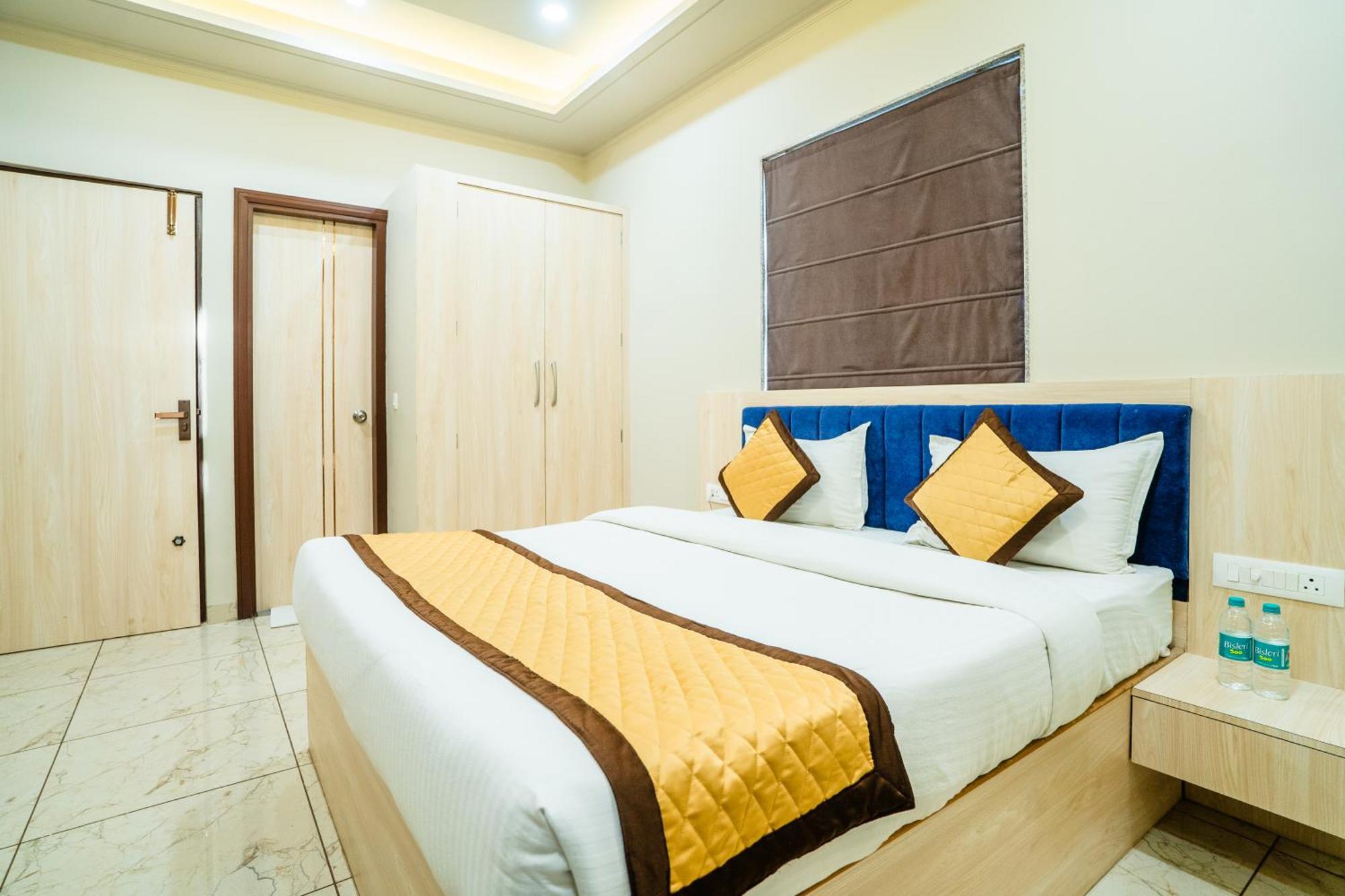 Snooze Hotel 3*