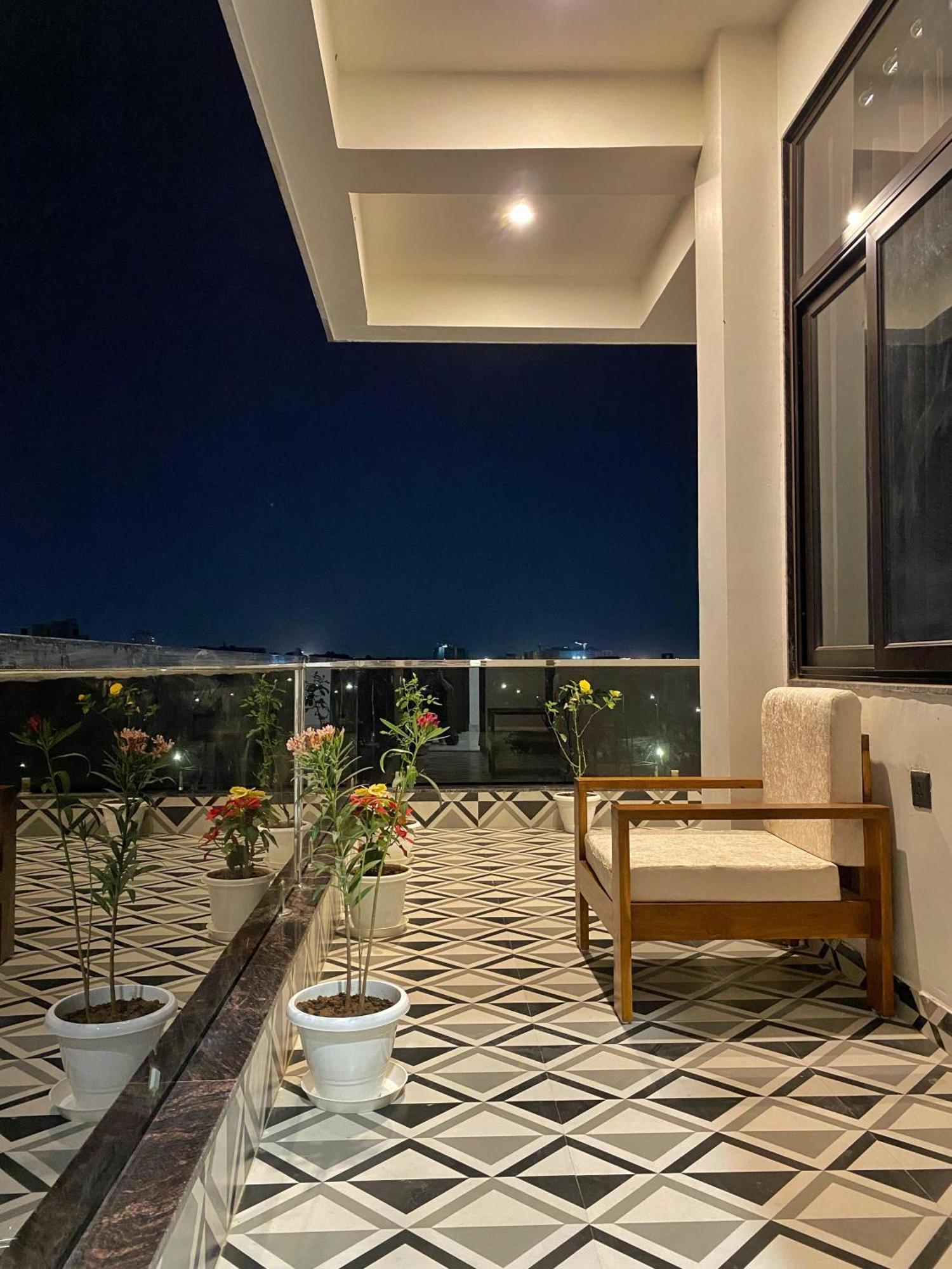 Luxe Stay's