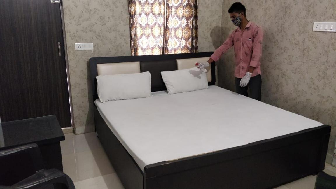 Hotel O Jawahar Palace 2*
