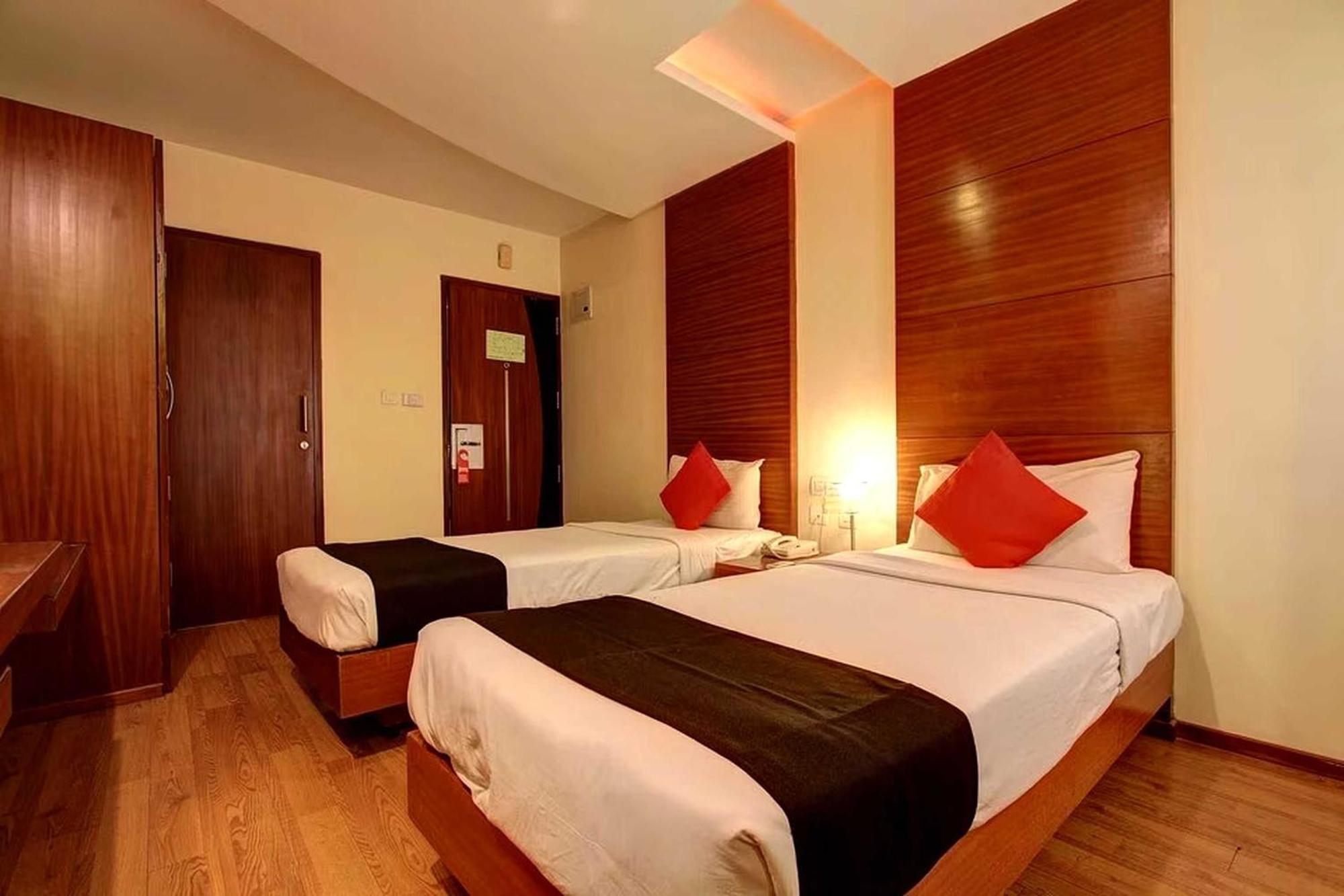 Collection O Salasar Palace Hotel