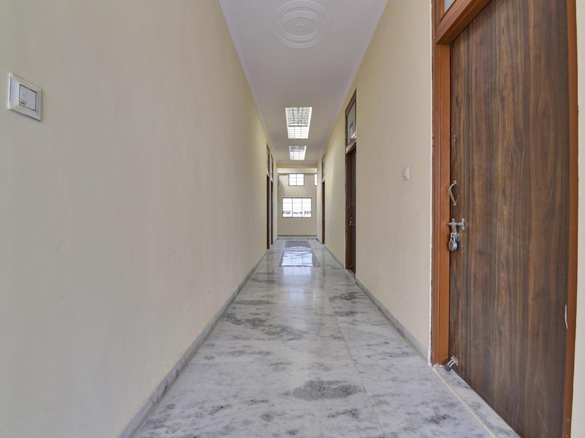 Hotel O Hastinapur Residency Jaipur