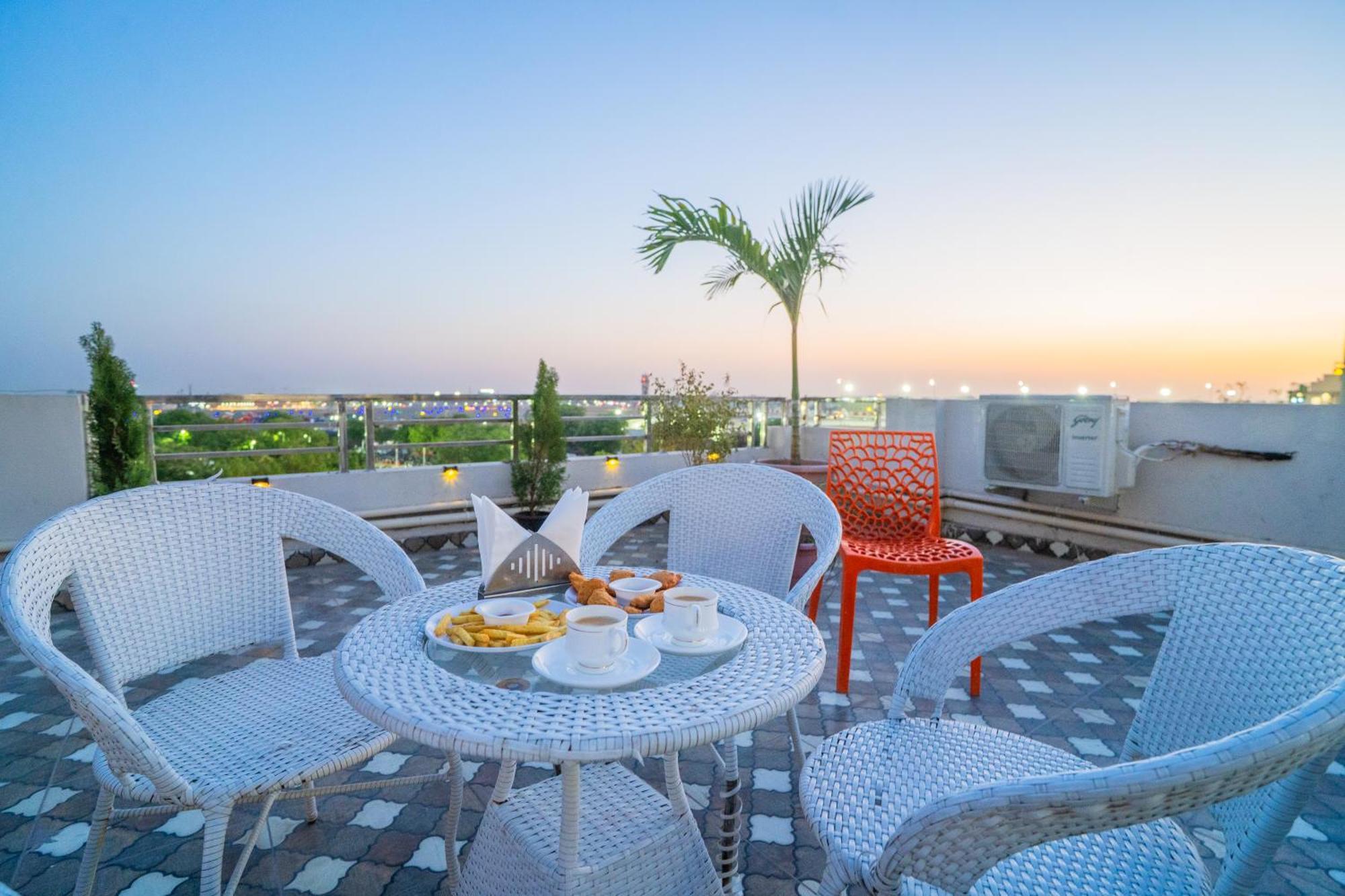 Snooze Hotel 3*