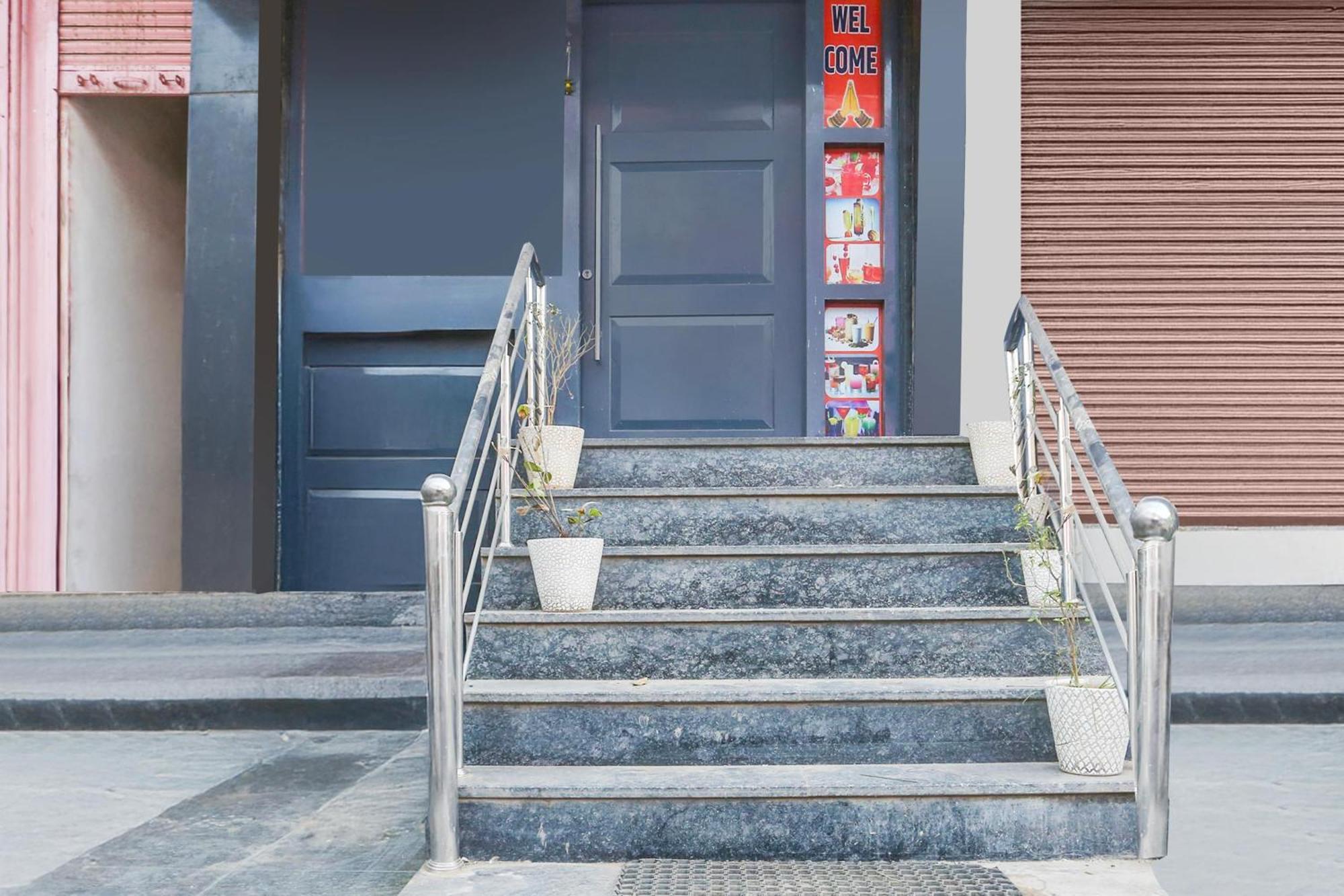 Townhouse Jagatpura Downtown Hotel