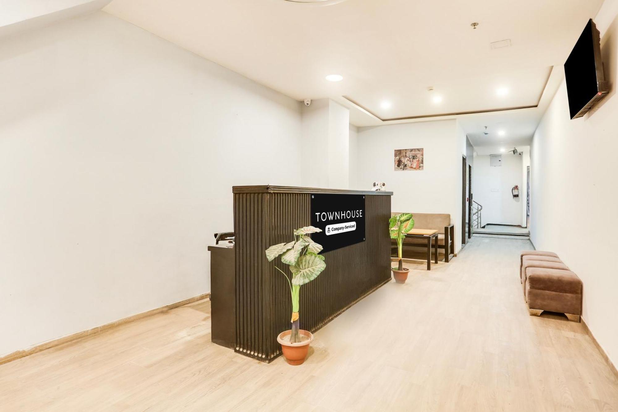 Hotel Townhouse Jagatpura Downtown