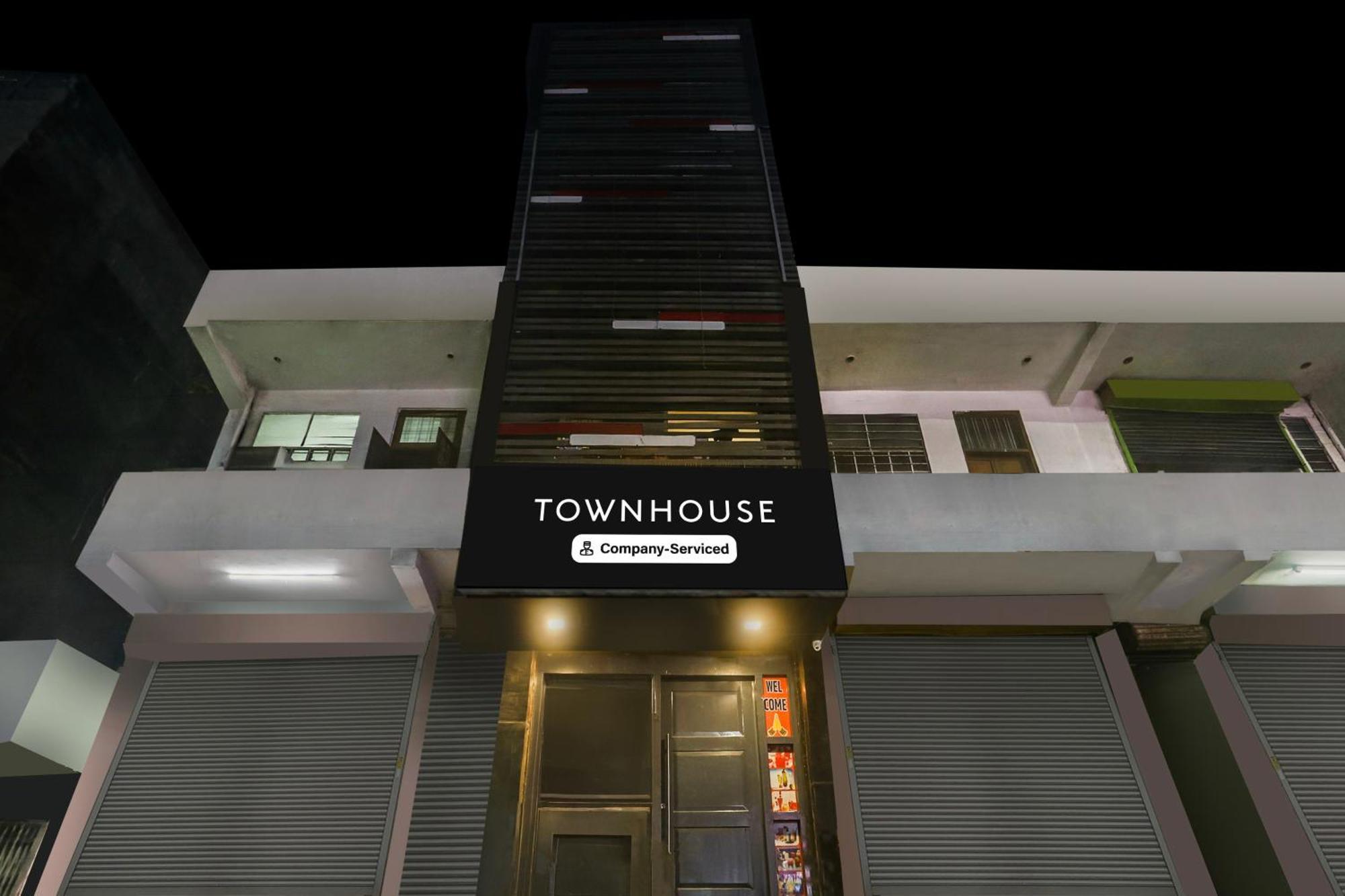Hotel Townhouse Jagatpura Downtown 4*