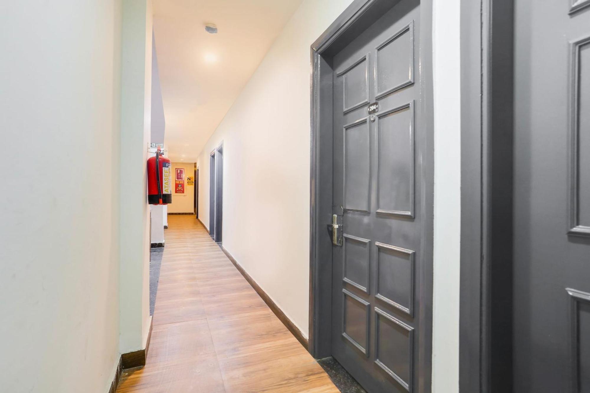 Townhouse Jagatpura Downtown Hotel 4*