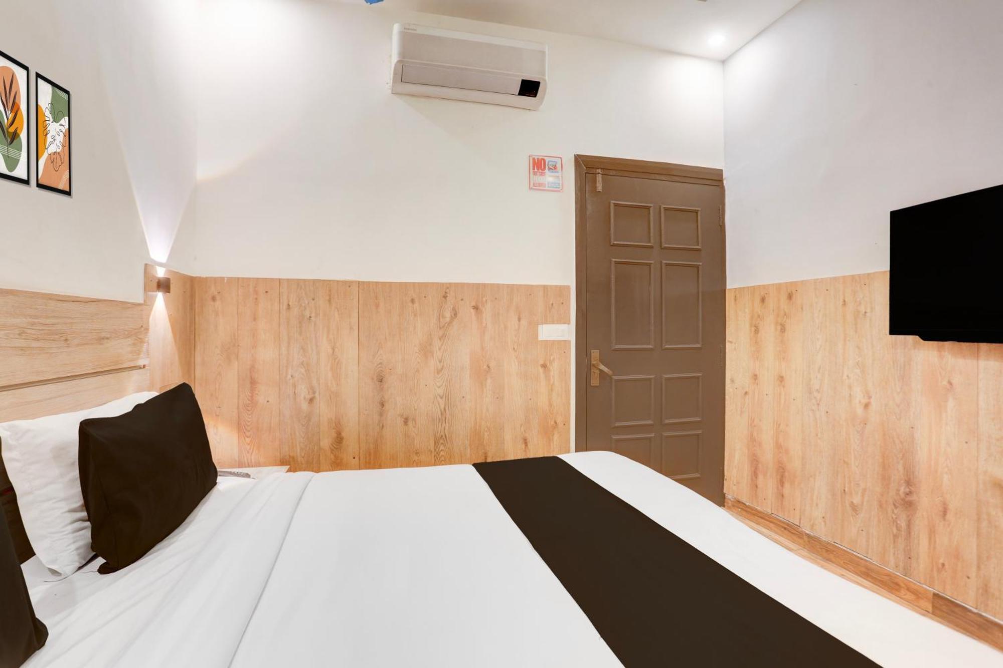 Townhouse Jagatpura Downtown Hotel Jaipur