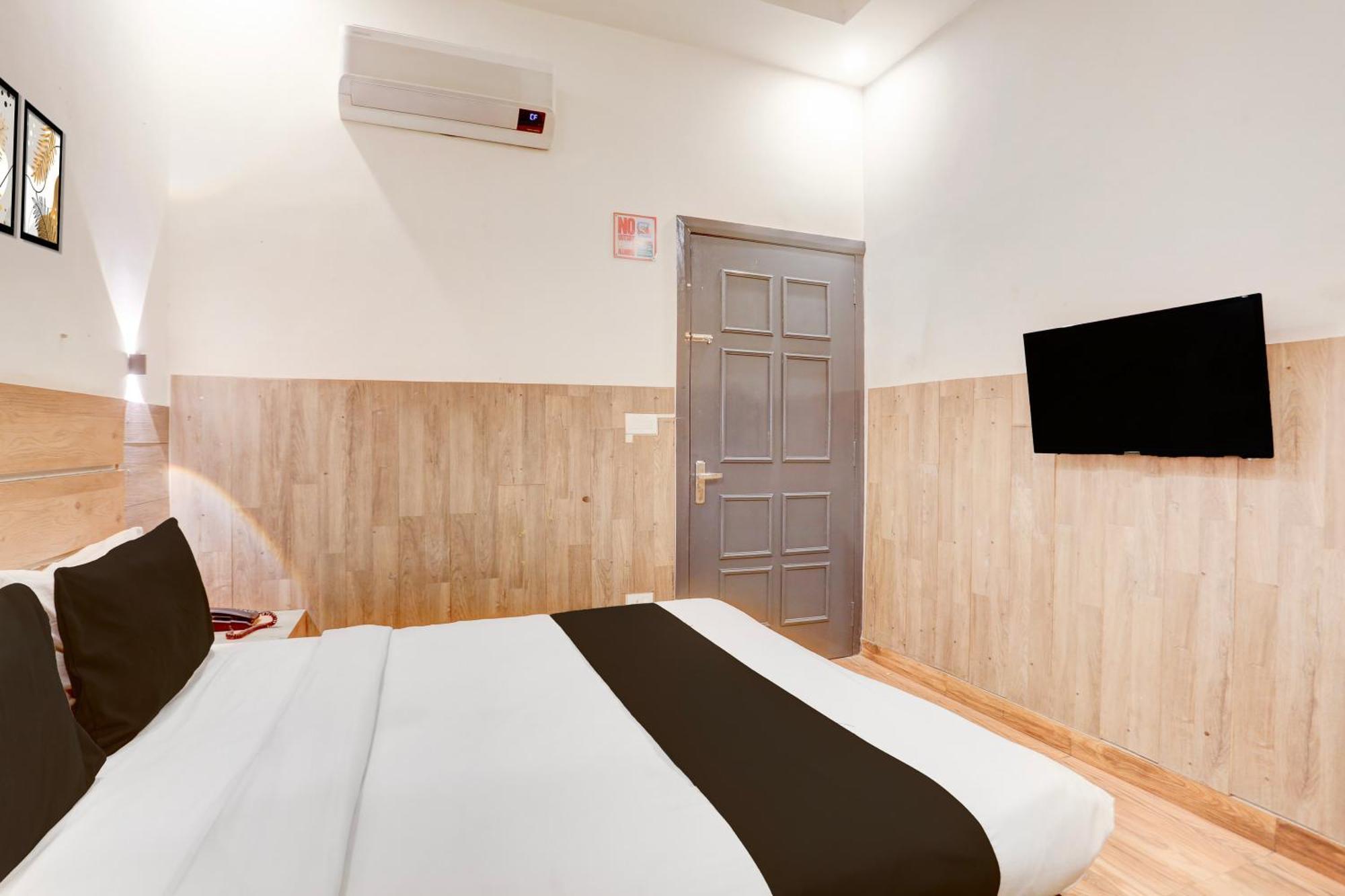 Townhouse Jagatpura Downtown Hotel 4*