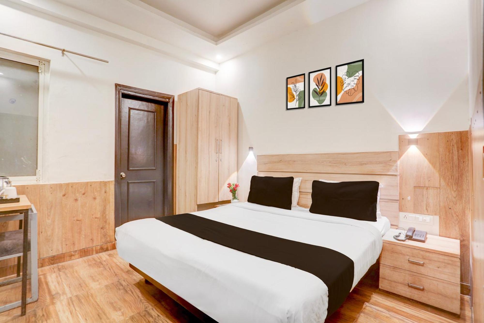 Hotel Townhouse Jagatpura Downtown 4*