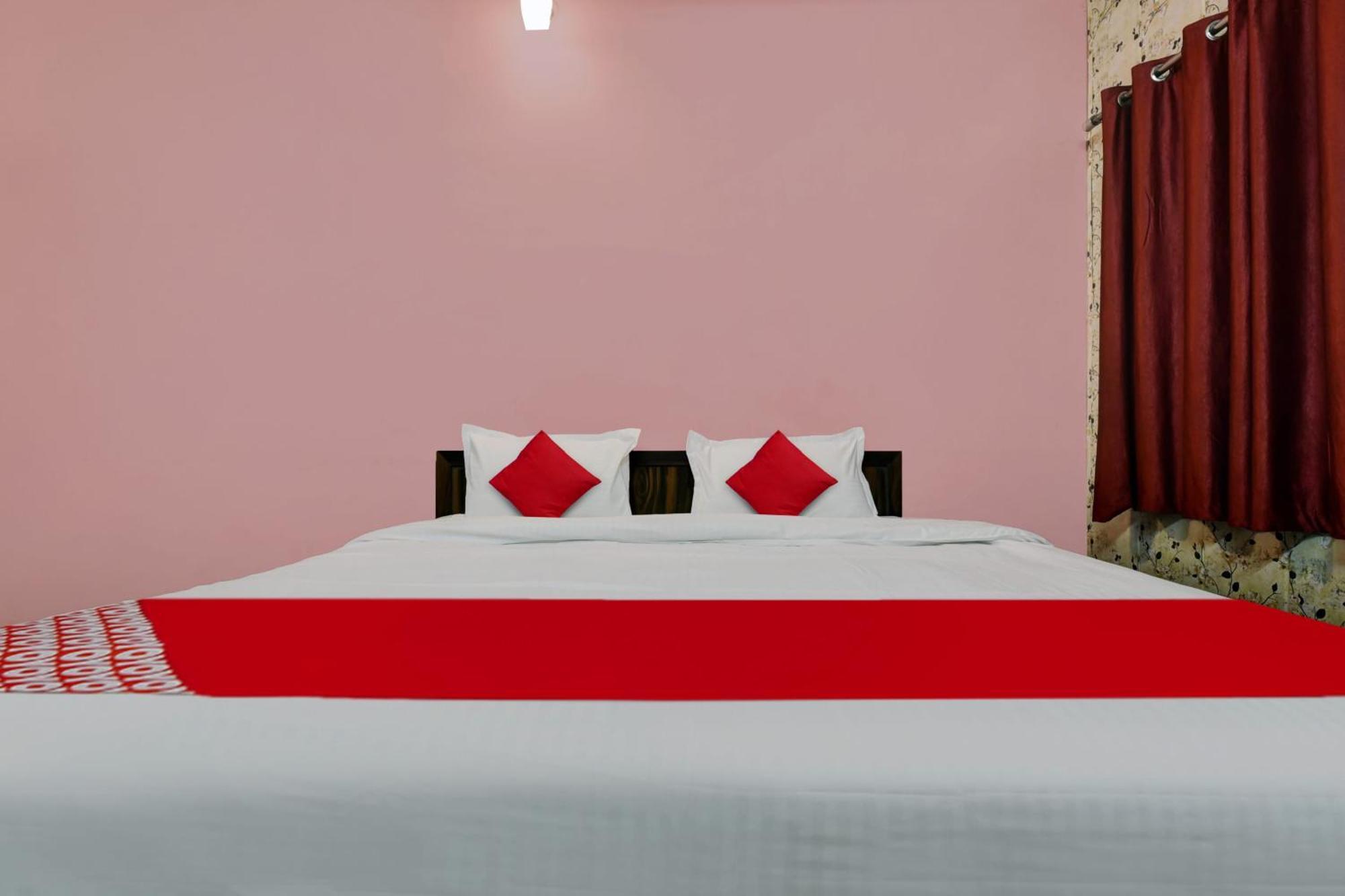 Oyo Sapphire Hotel