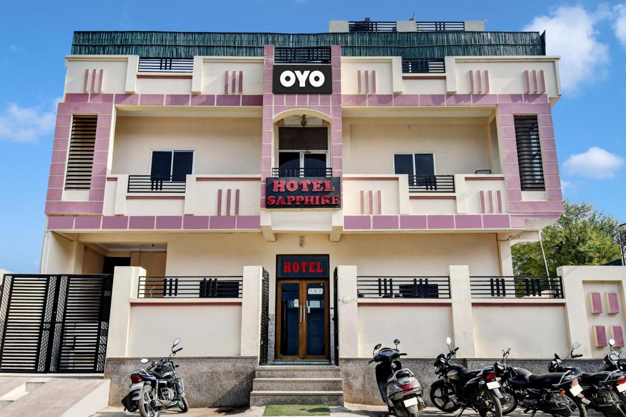 Oyo Sapphire Hotel