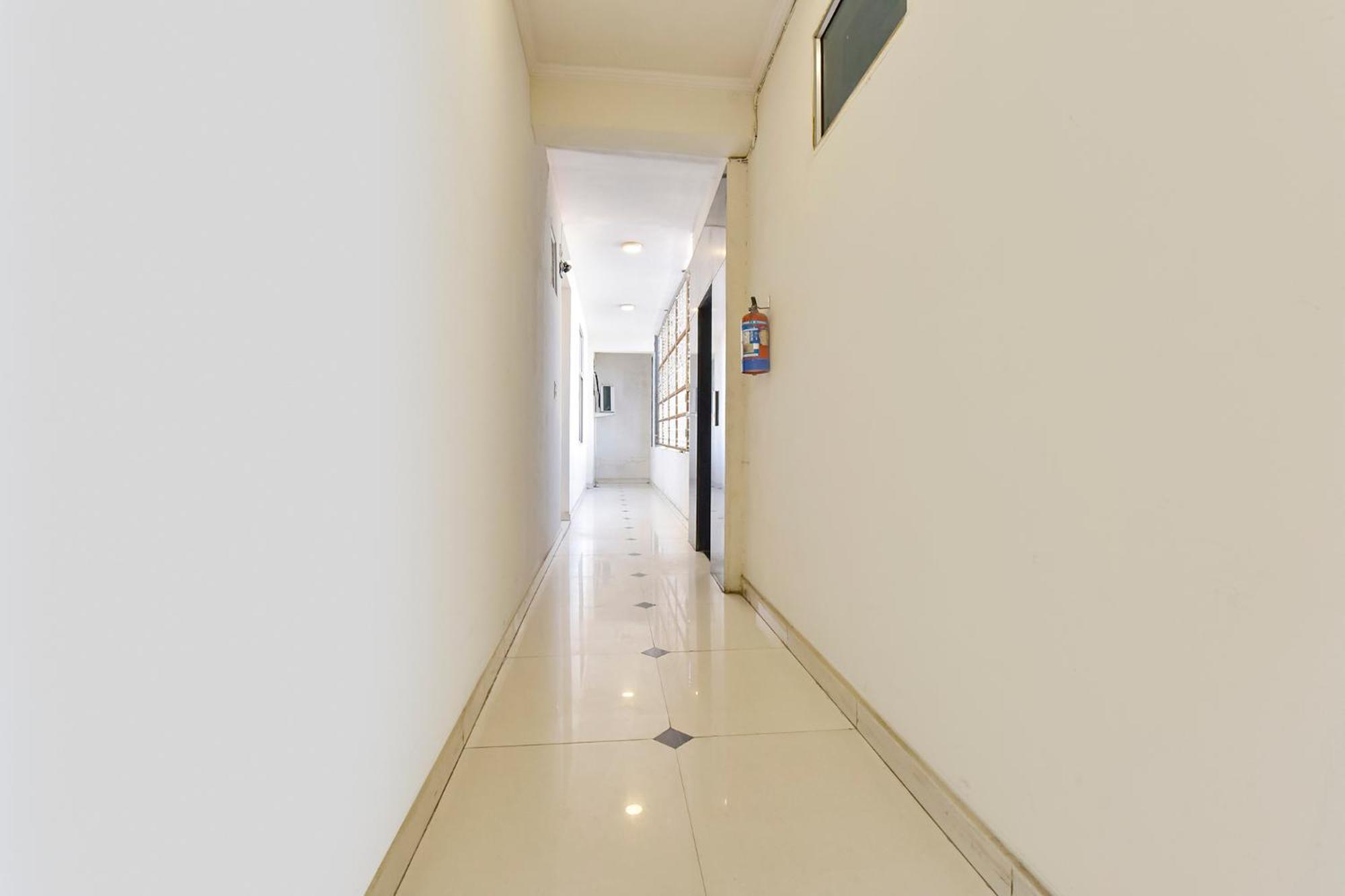 Fabhotel Dream Palace - Airport Terminal 2