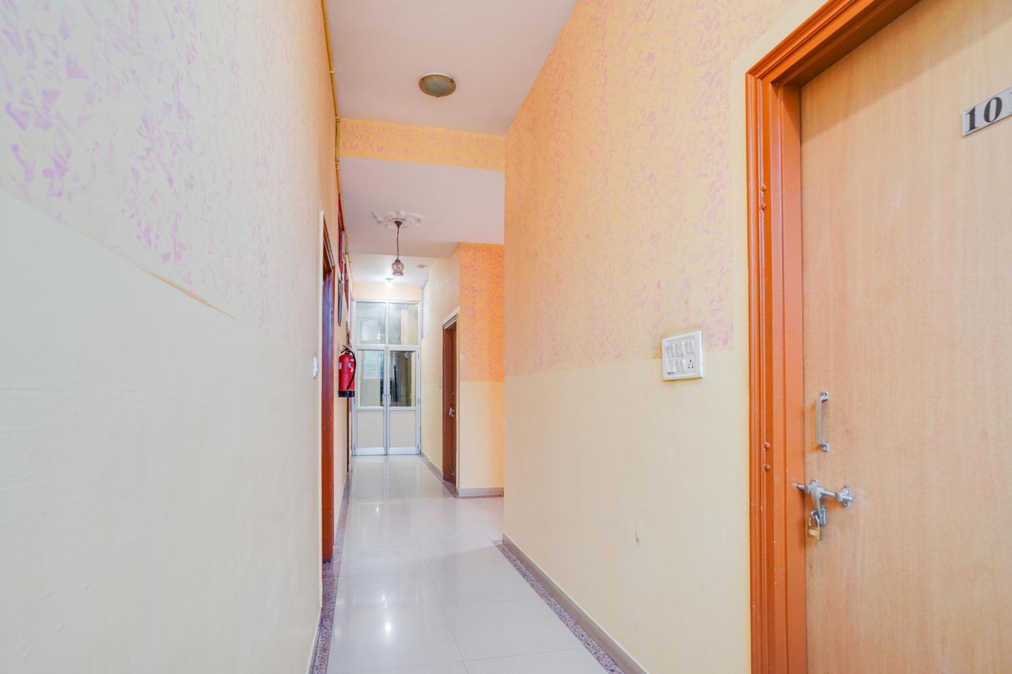 Hotel Super O Jln Marg Malviya Nagar Formerly Braj Haveli 4*