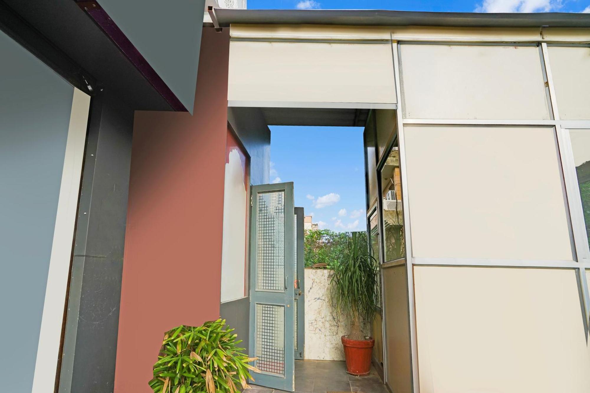 Super O Jln Marg Malviya Nagar Formerly Braj Haveli 4*