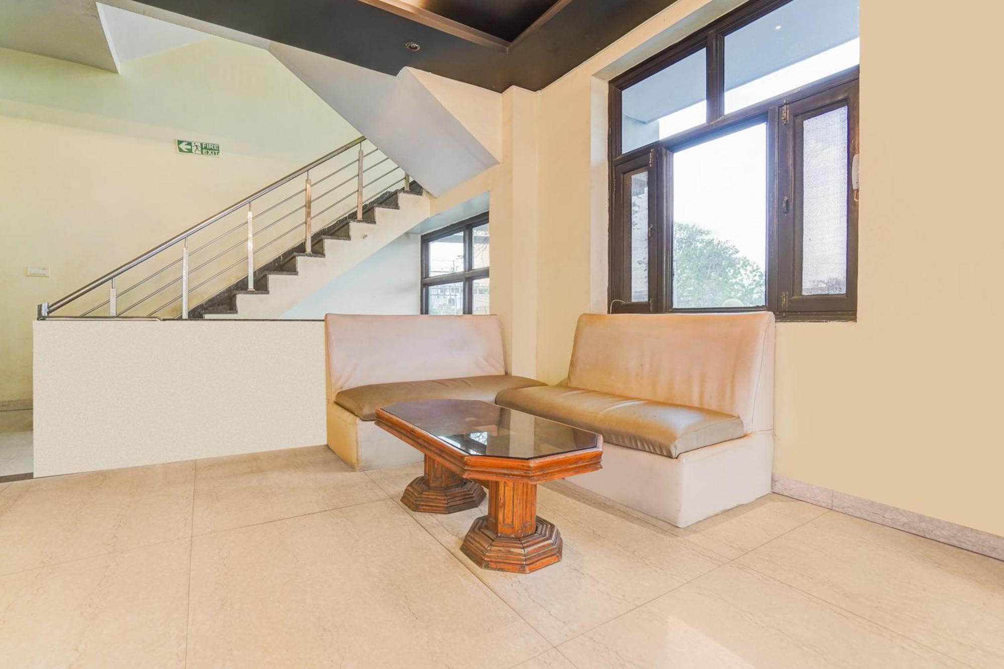 Super Townhouse Sikar Road Formerly Aroma Hotel