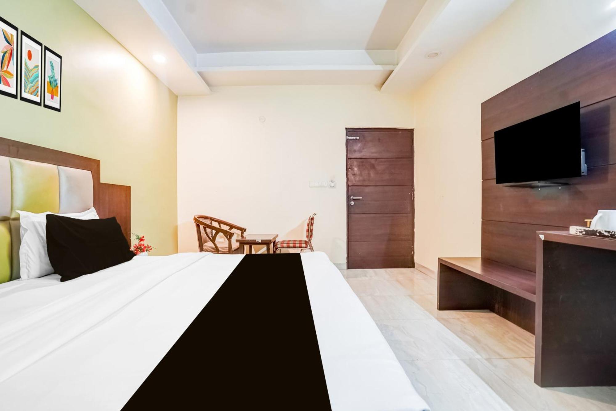 Hotel Super Townhouse Sikar Road Formerly Aroma *