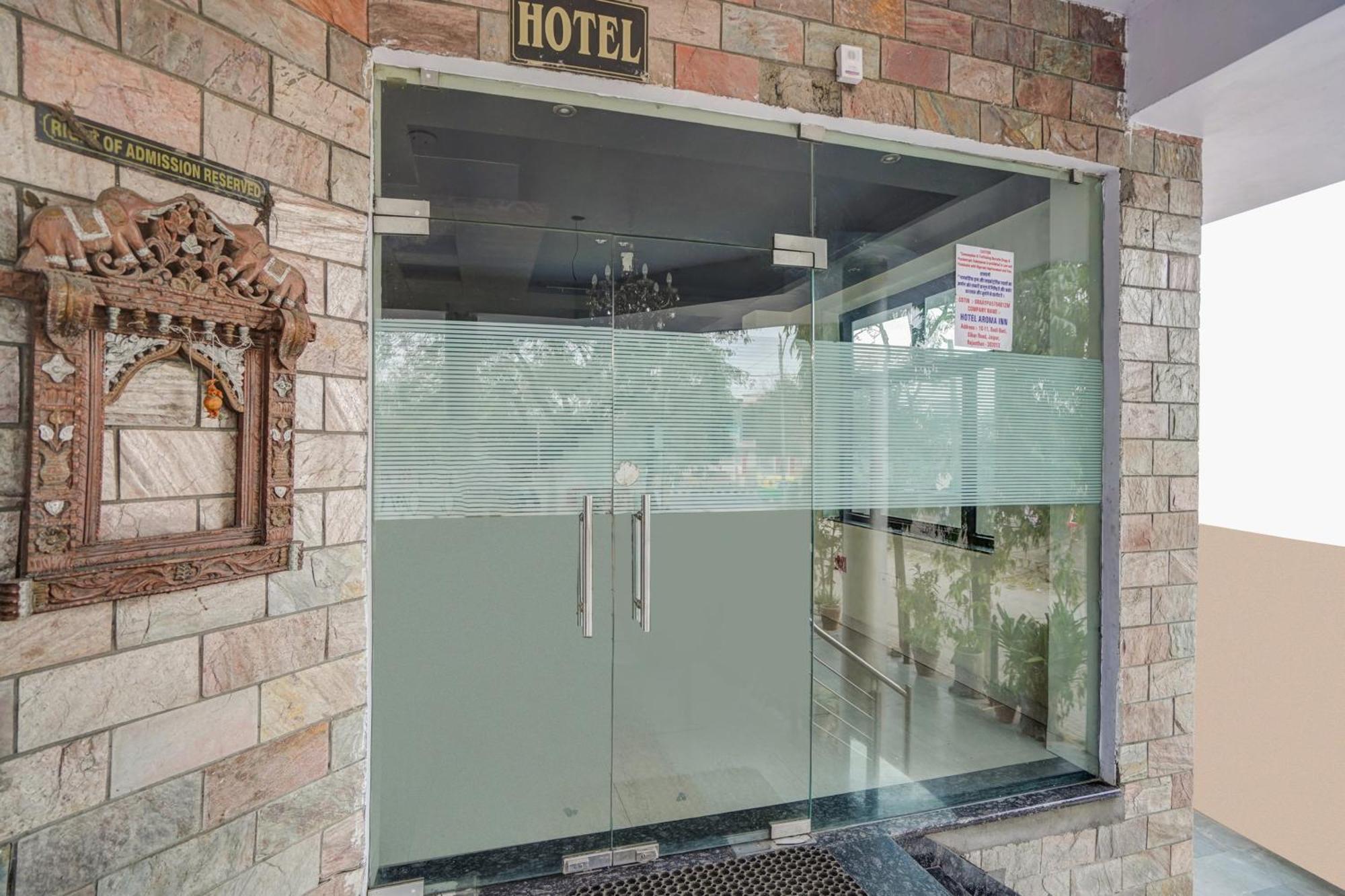 Super Townhouse Sikar Road Formerly Aroma Hotel *